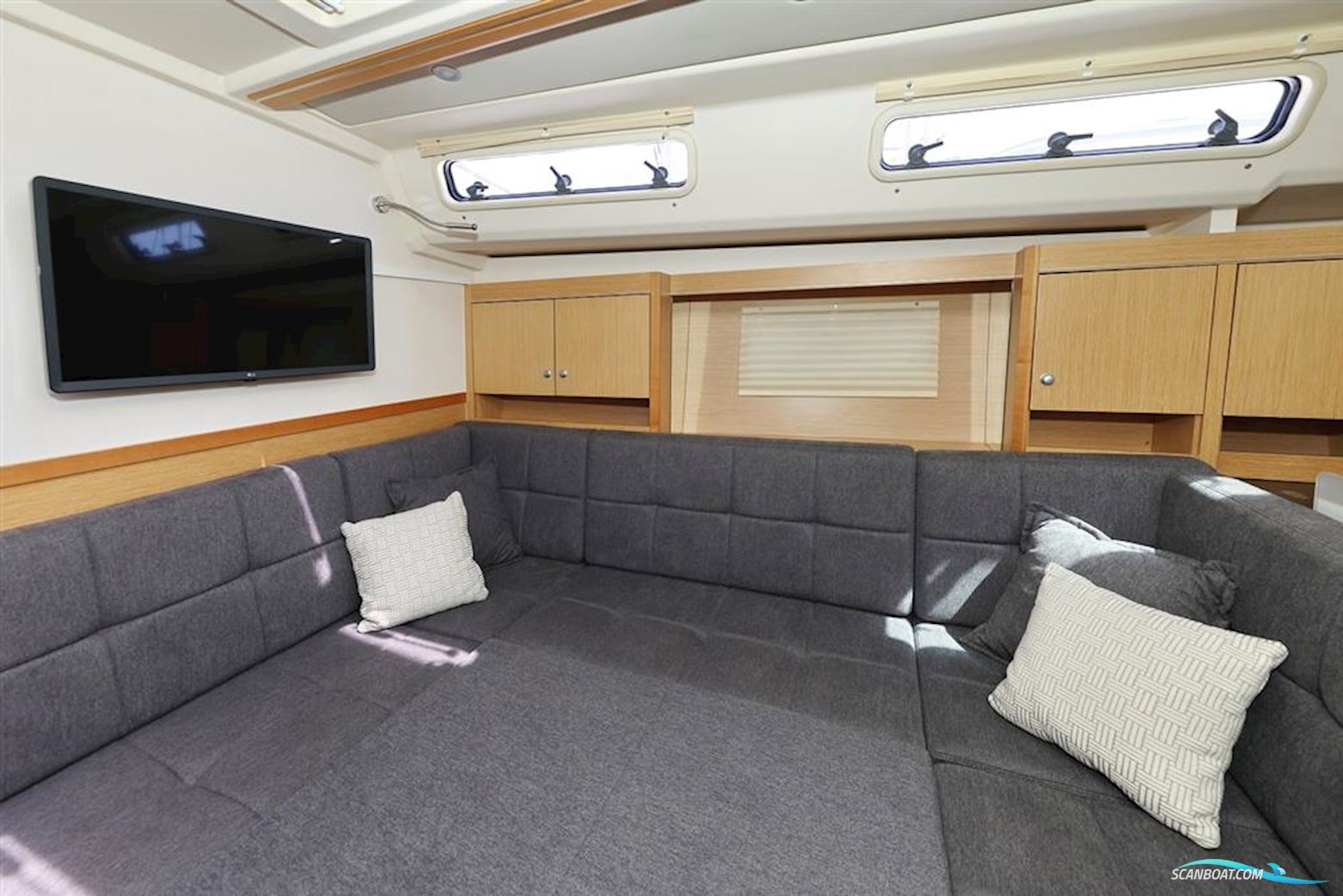 Hanse Yachts 455