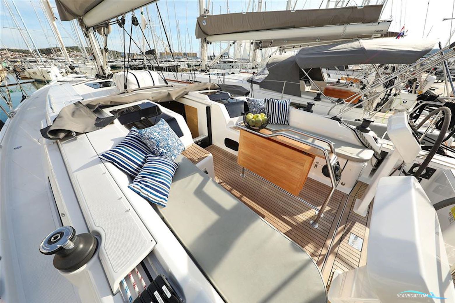 Hanse Yachts 458