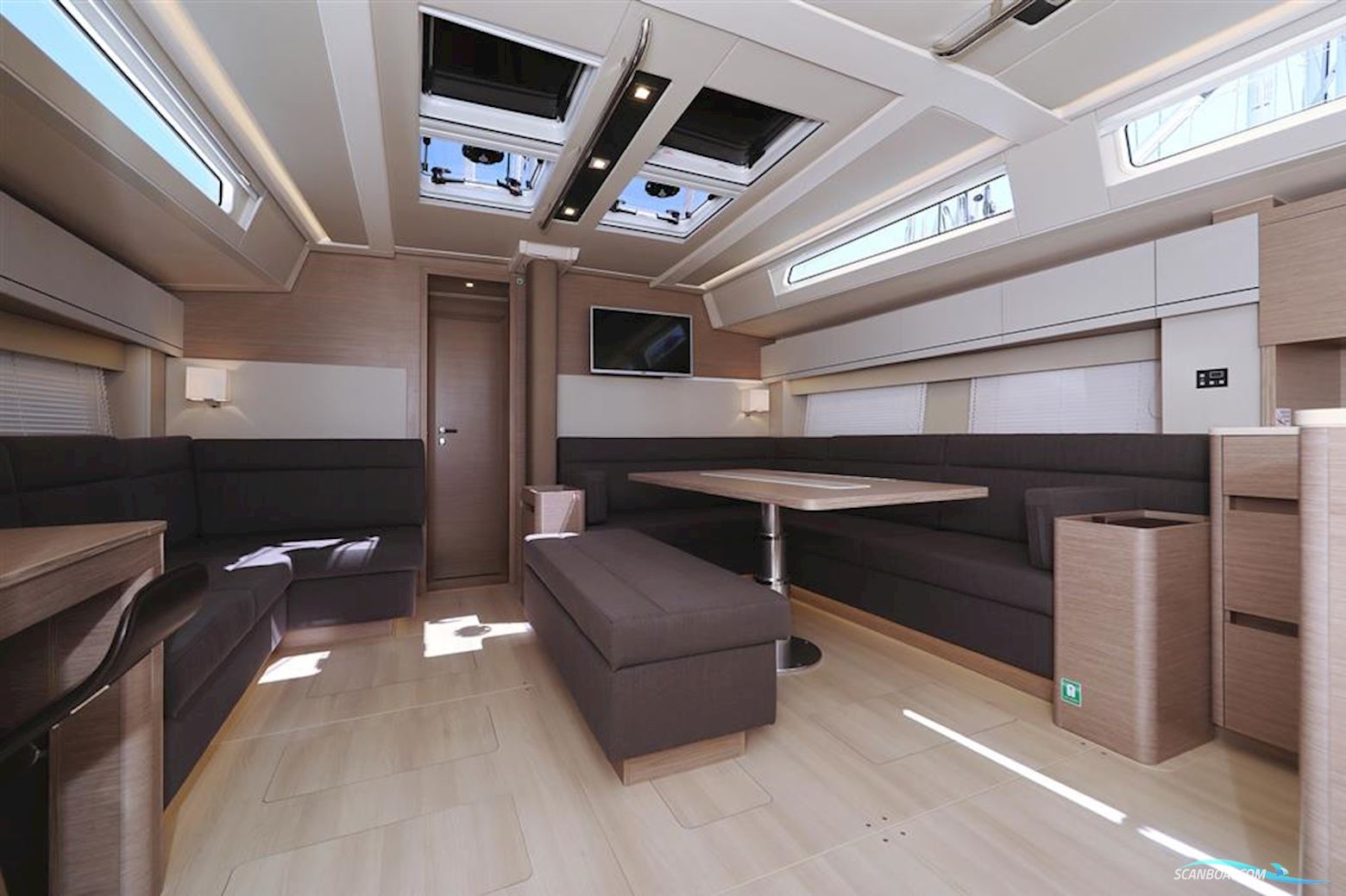 Hanse Yachts 548