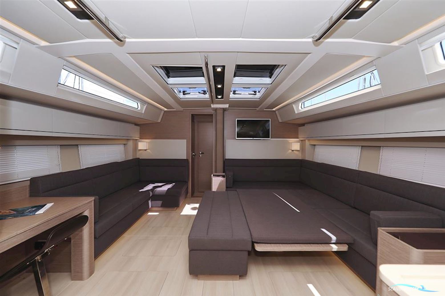 Hanse Yachts 548