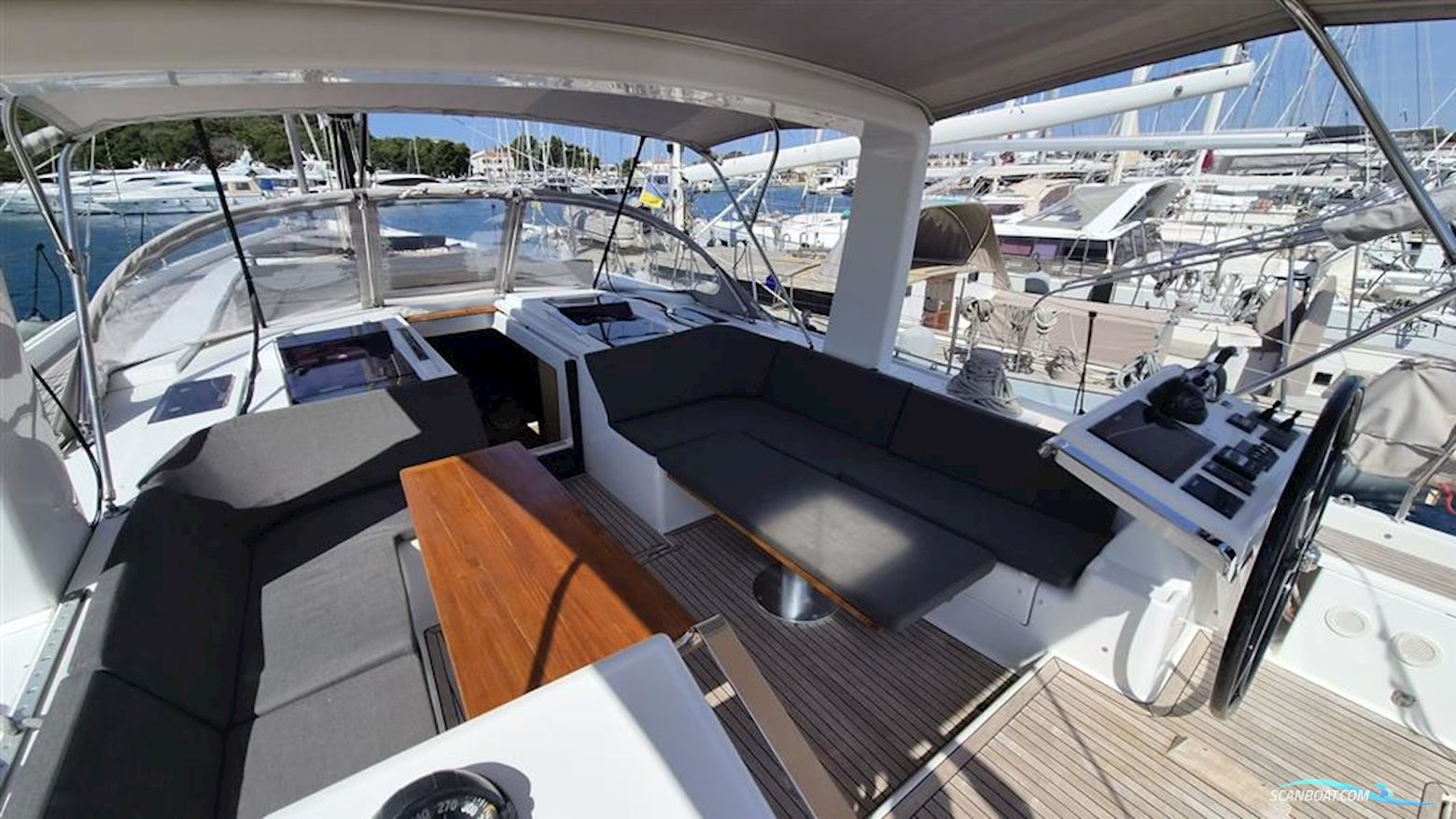 Hanse Yachts 588