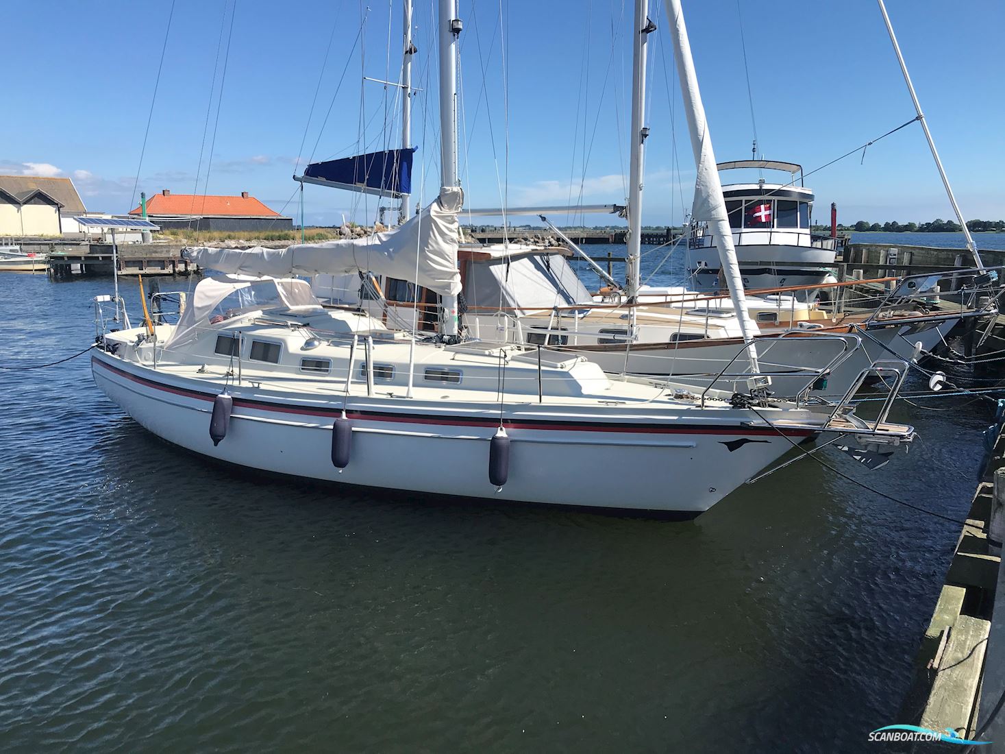 Havkrydser  Sejlbåd 1984, med Volvo PentaMd7B motor, Danmark