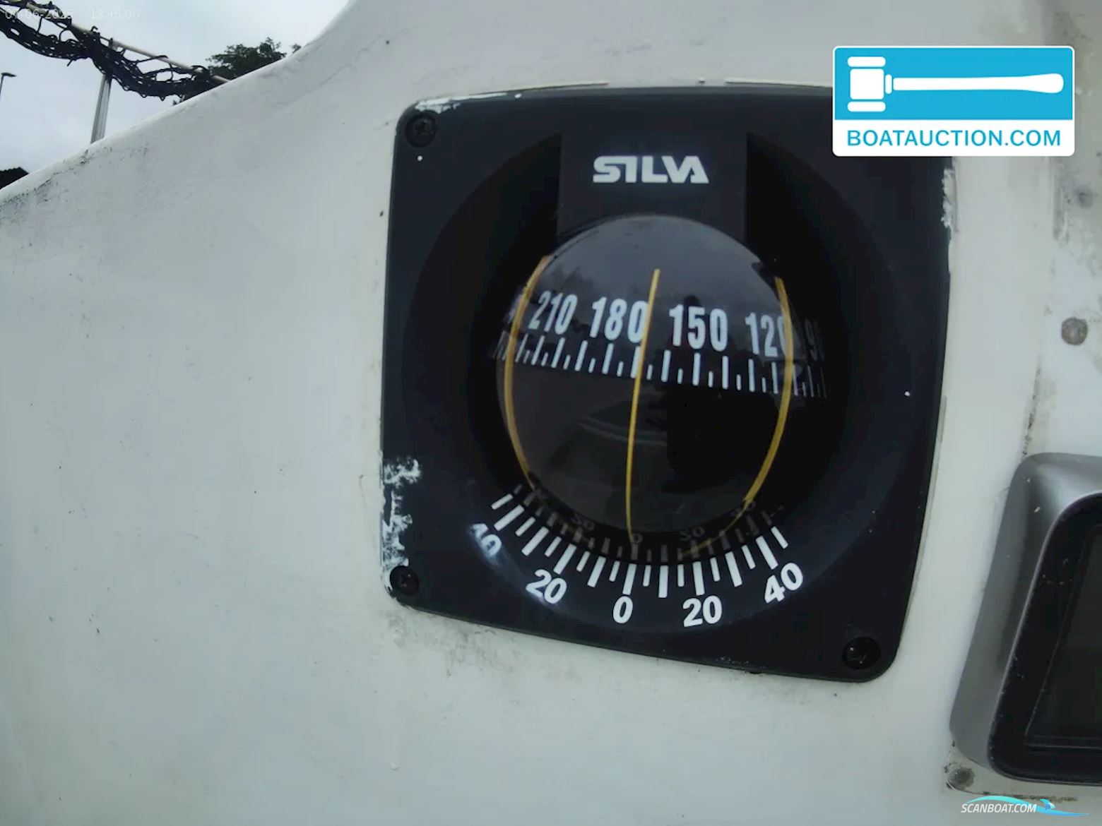 Helmsman 31