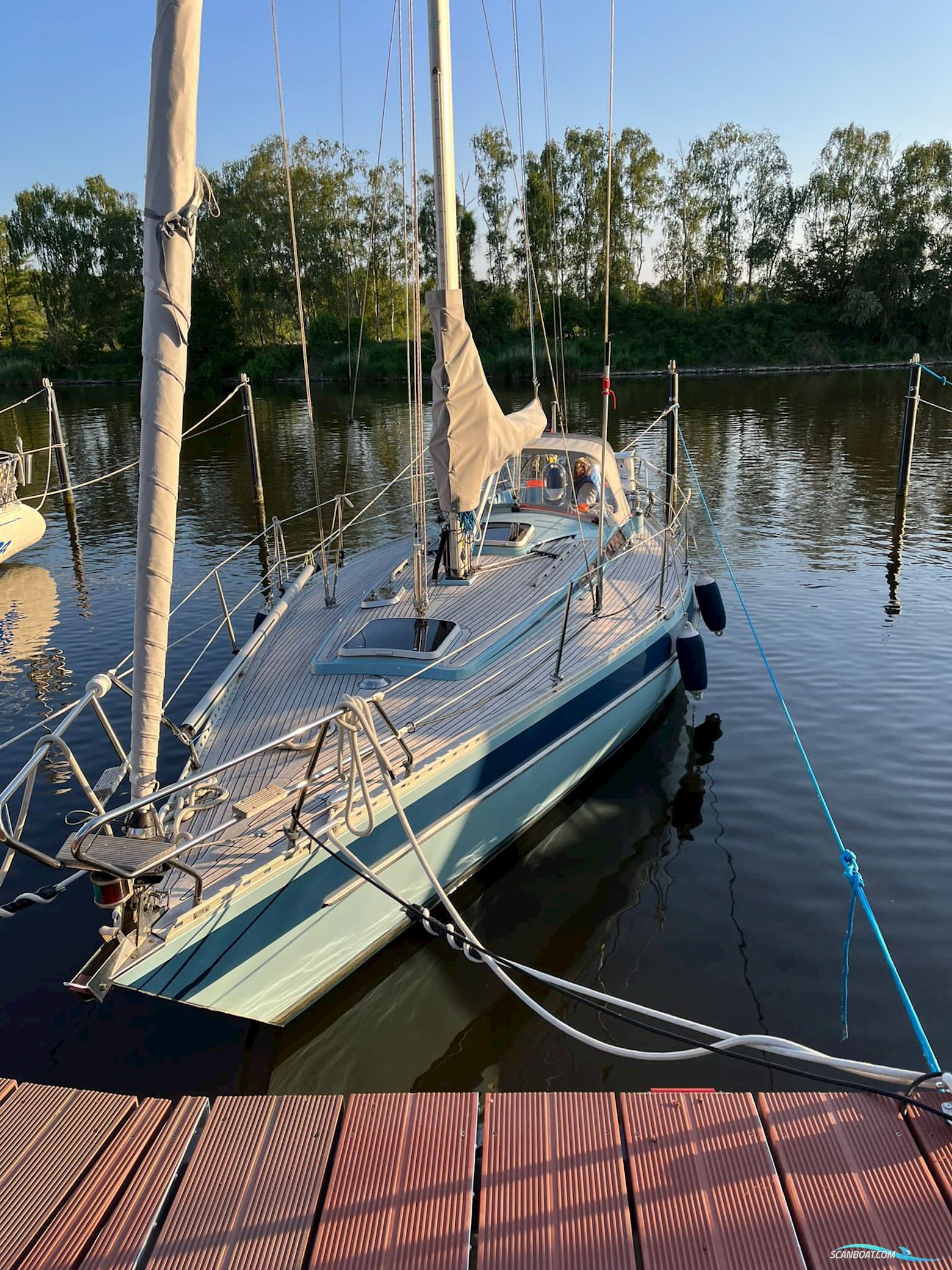Helmsman 35 Barracuda Sejlbåd 1984, med Volvo Penta MD 2003 motor, Tyskland
