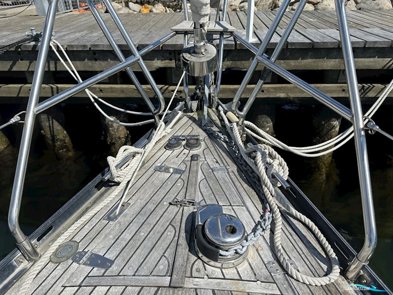 HELMSMAN 35