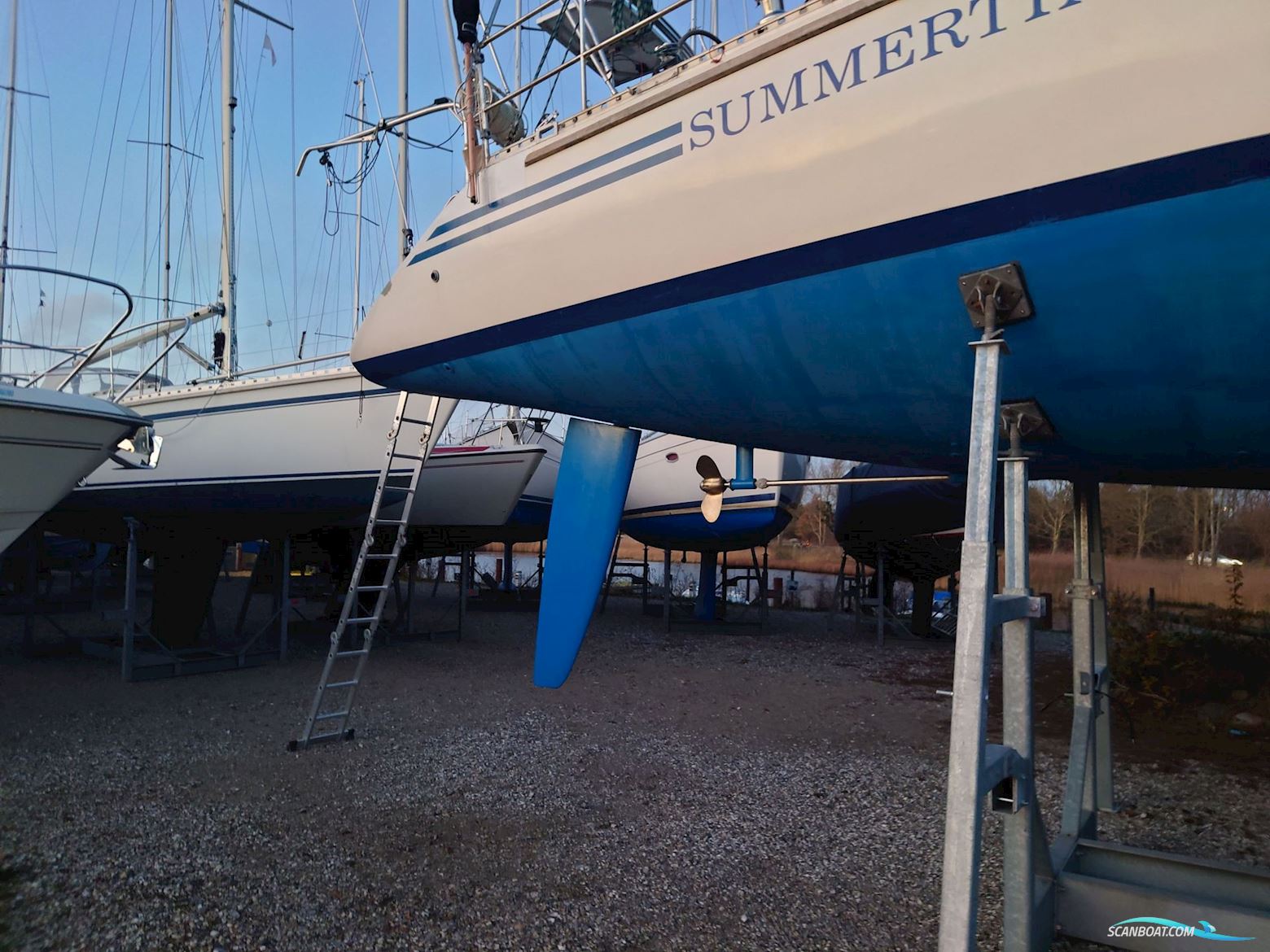 Helmsman 49DS