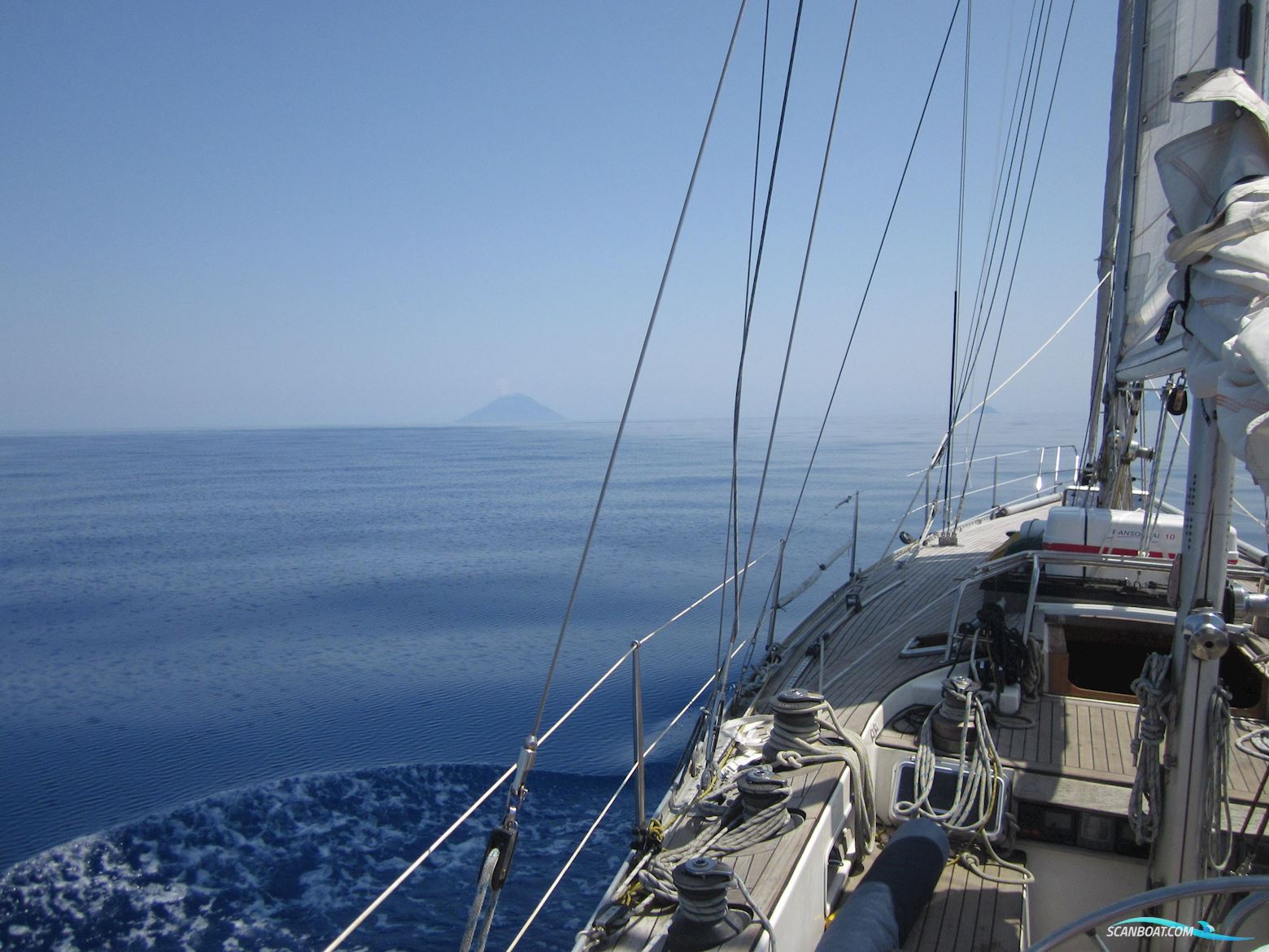 Helmsman Bosun Queen 55