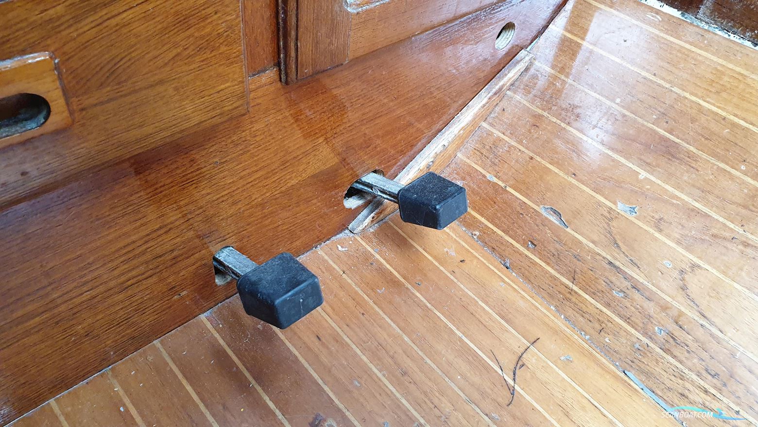 Helmsman Bosun Queen 55