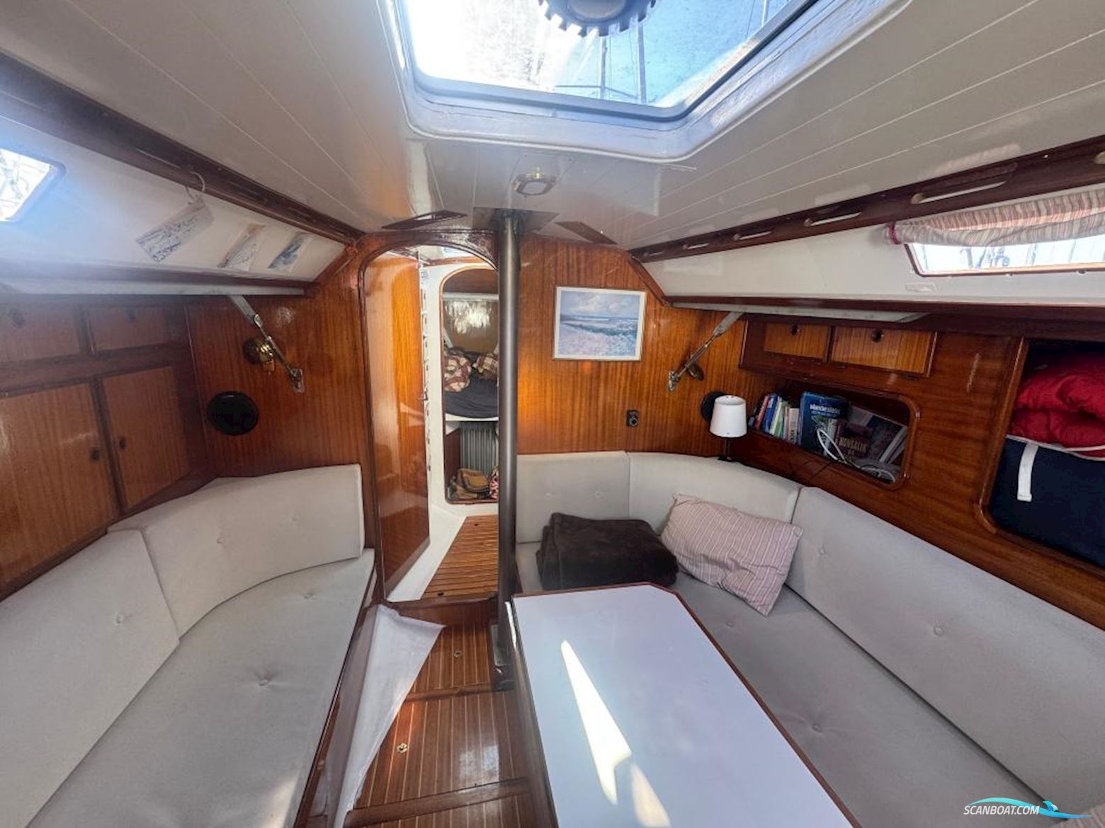 Helmsmann 35