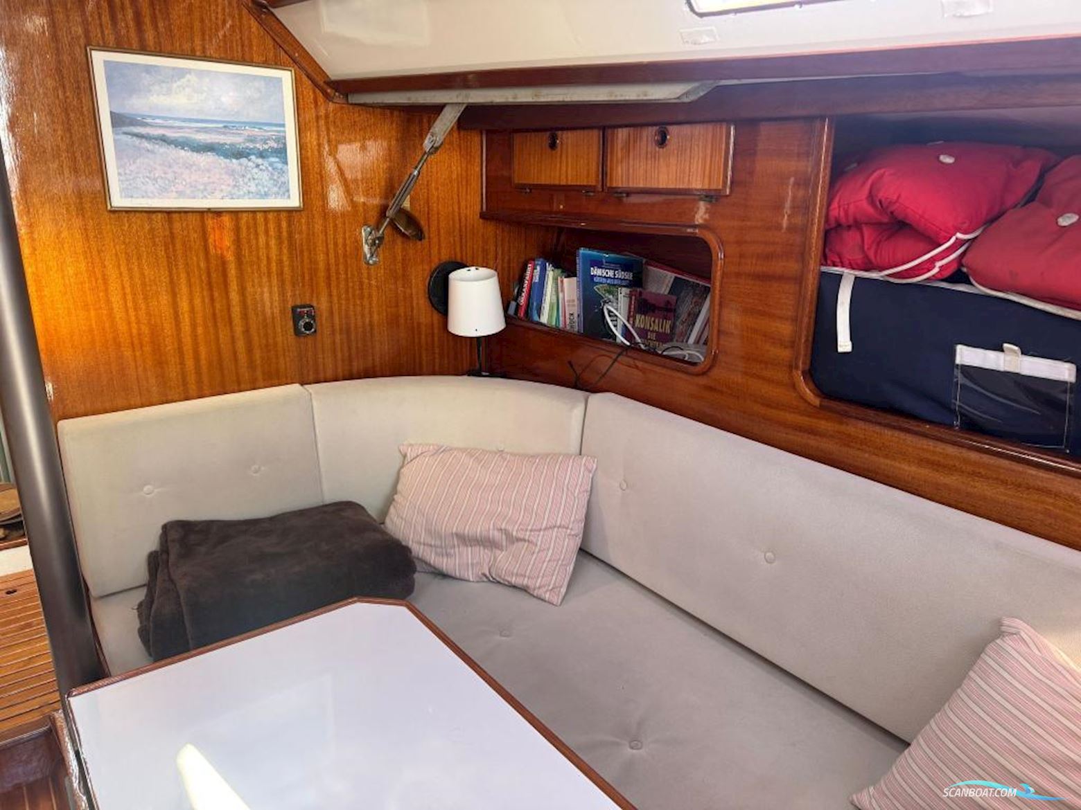 Helmsmann 35