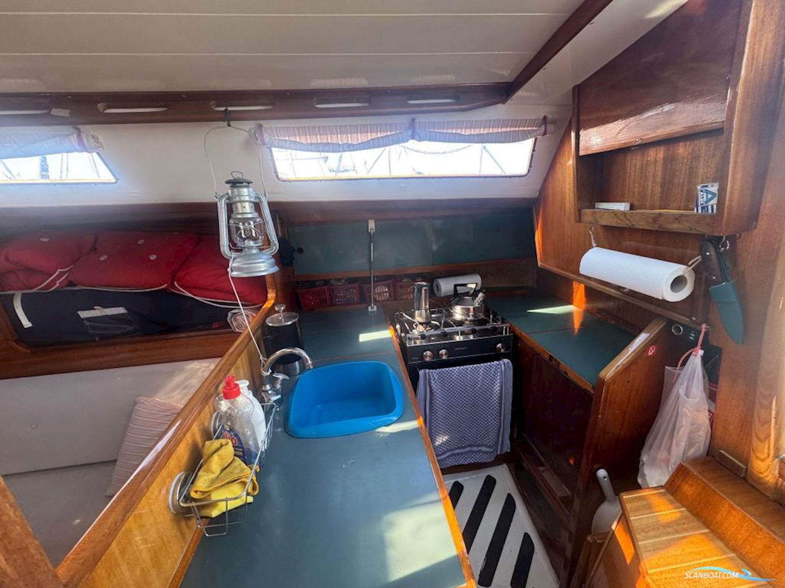 Helmsmann 35