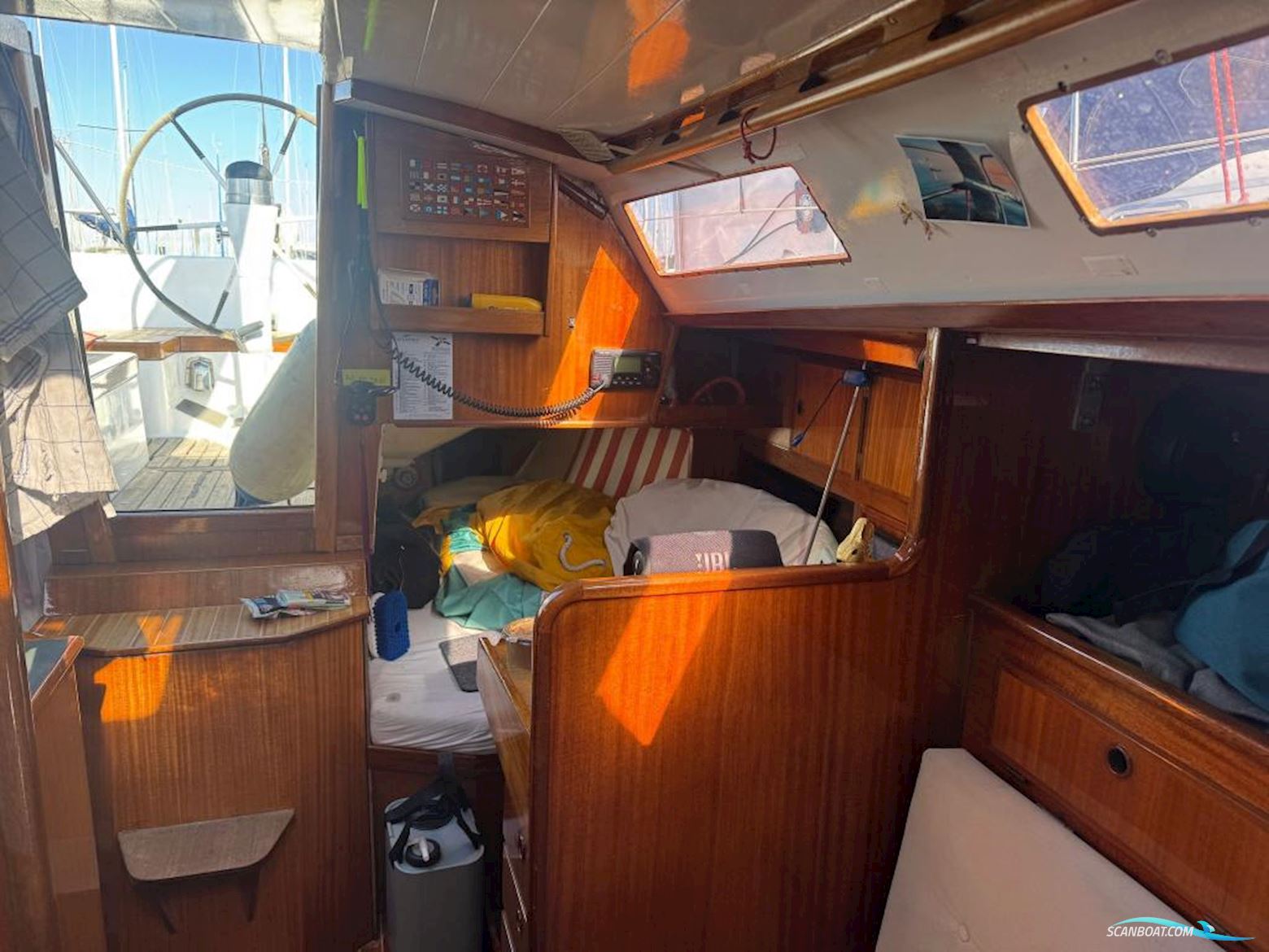 Helmsmann 35