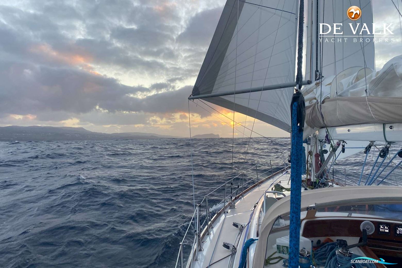 HINCKLEY Sou'wester 52