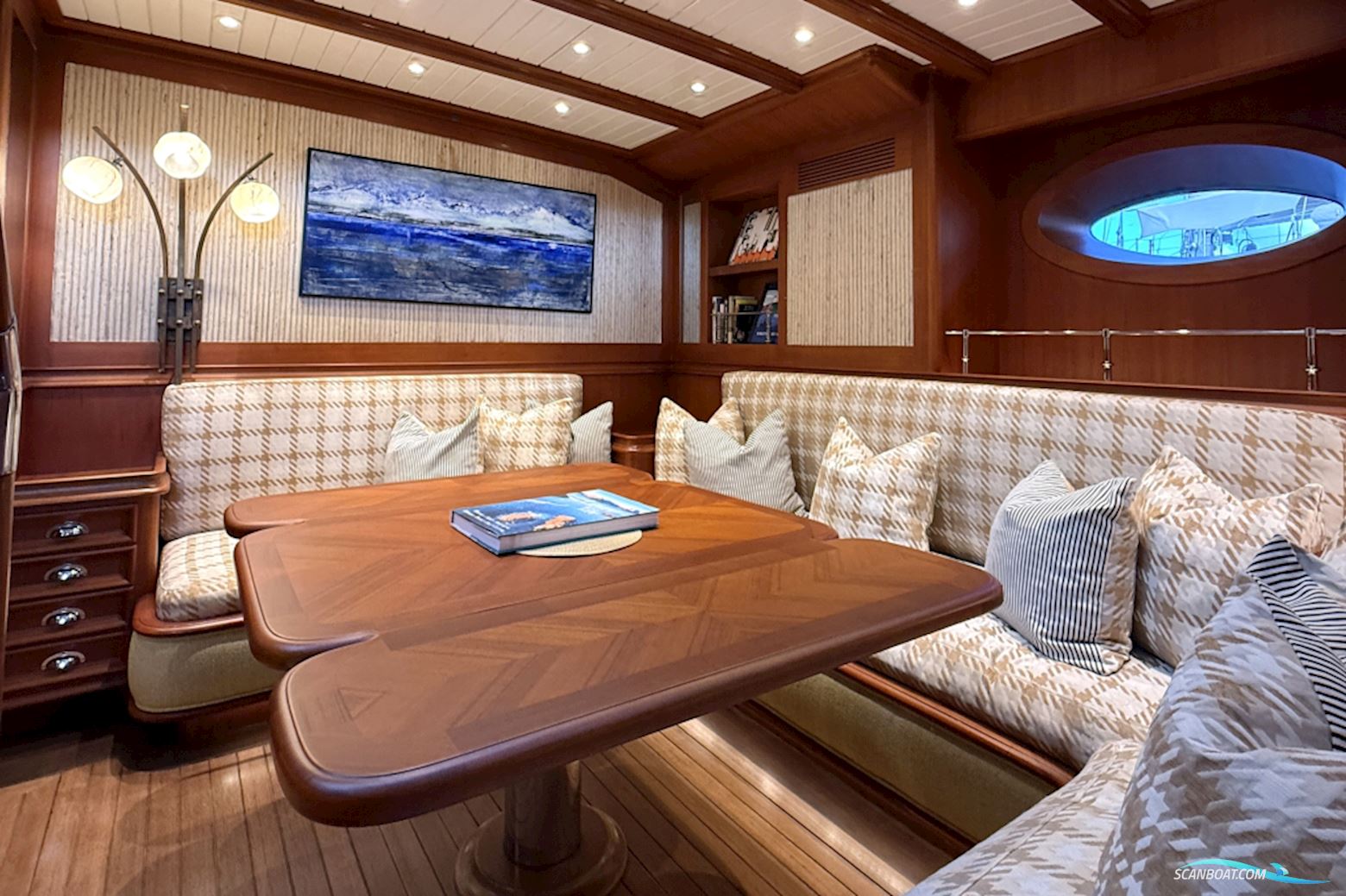 Hoek Truly Classic 108