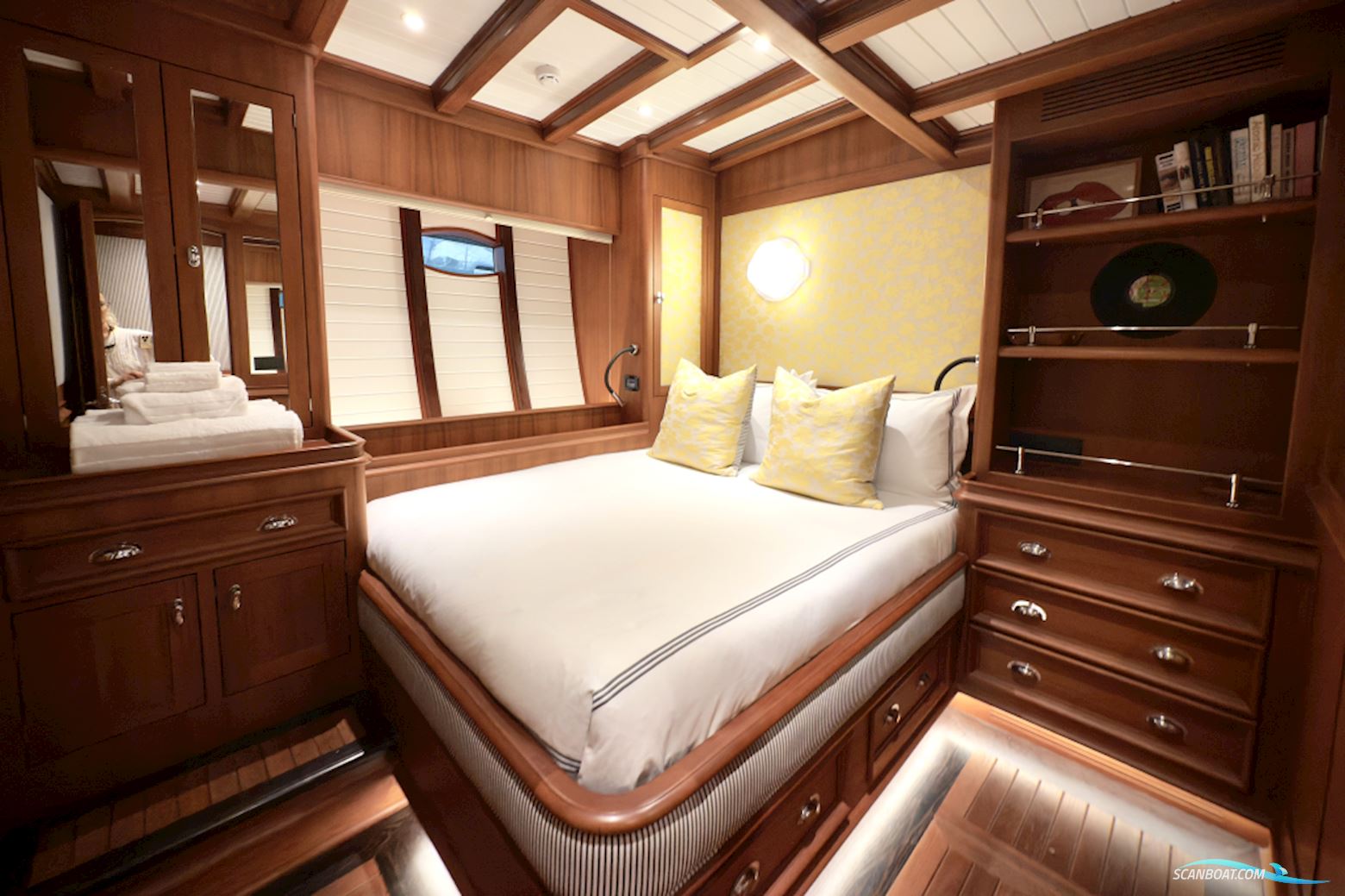 Hoek Truly Classic 108