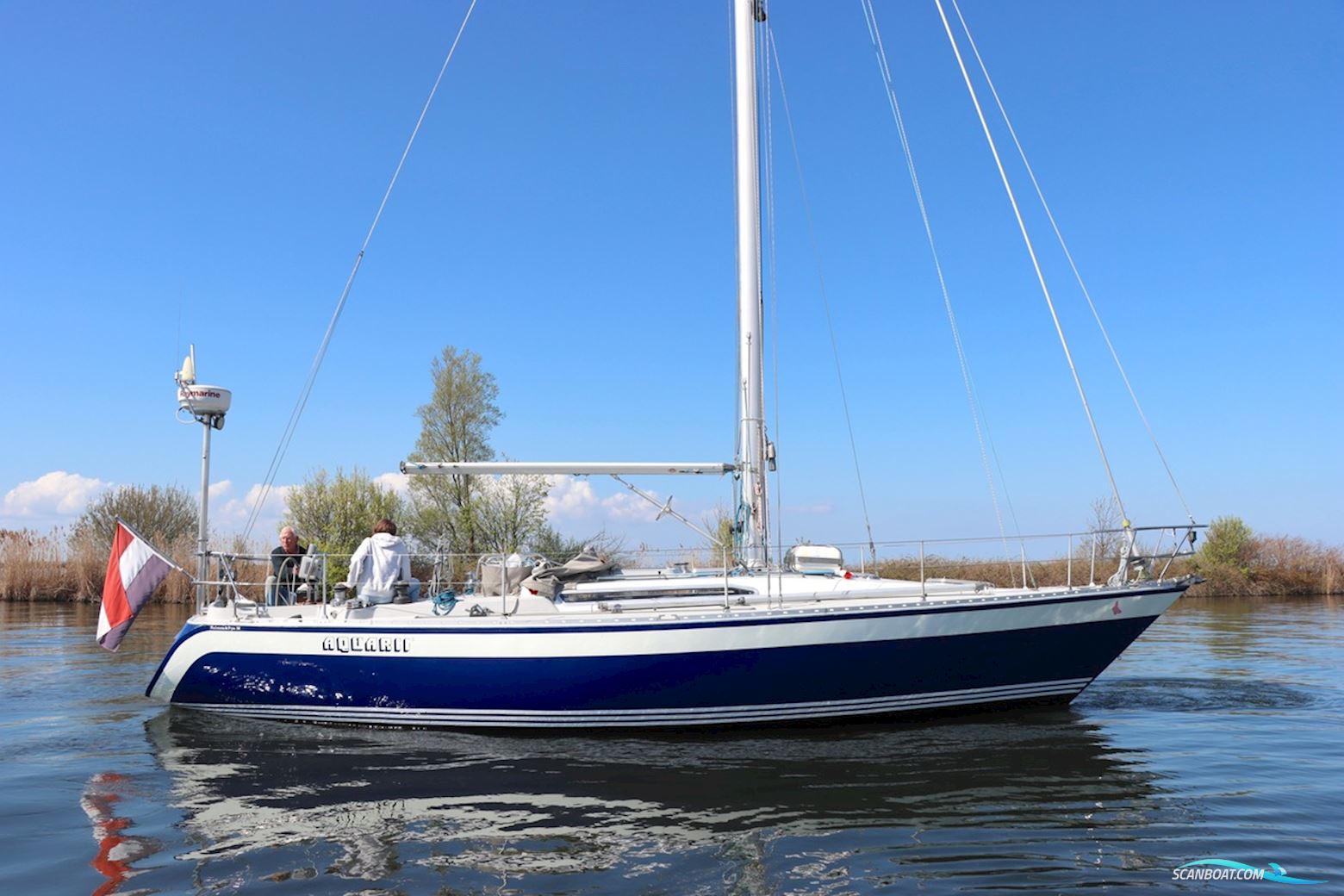 Holman & Pye Red Admiral 36