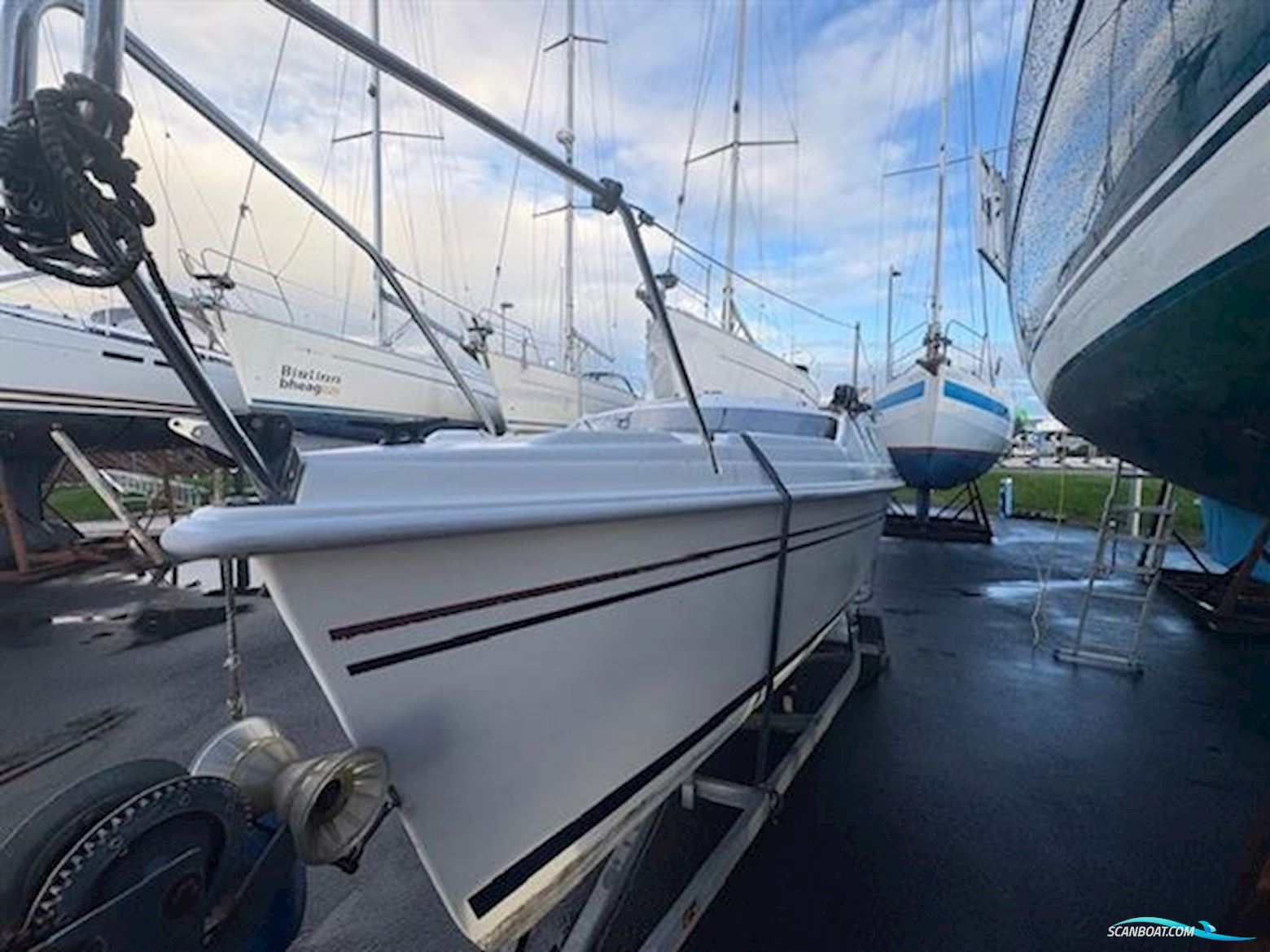 Hunter  Legend 240
