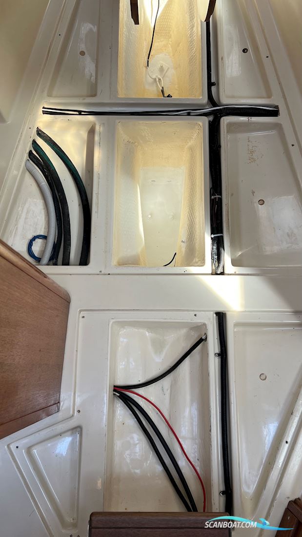 Hunter 28