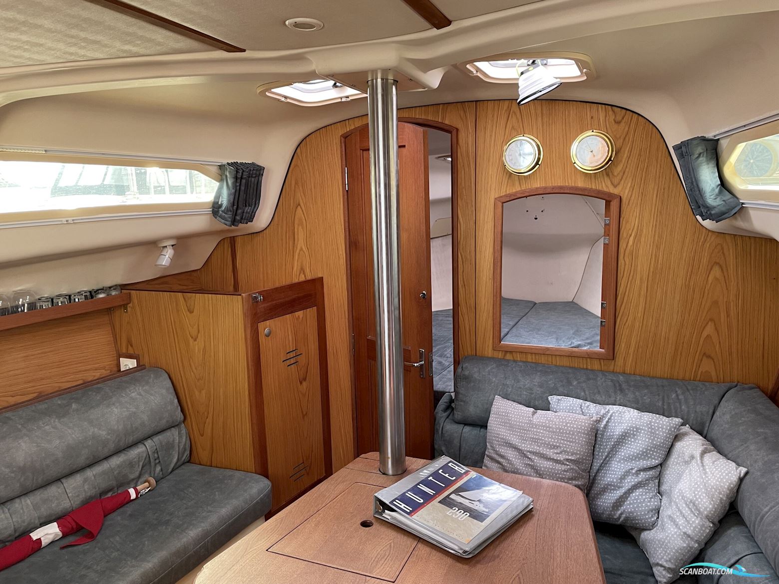 Hunter 290