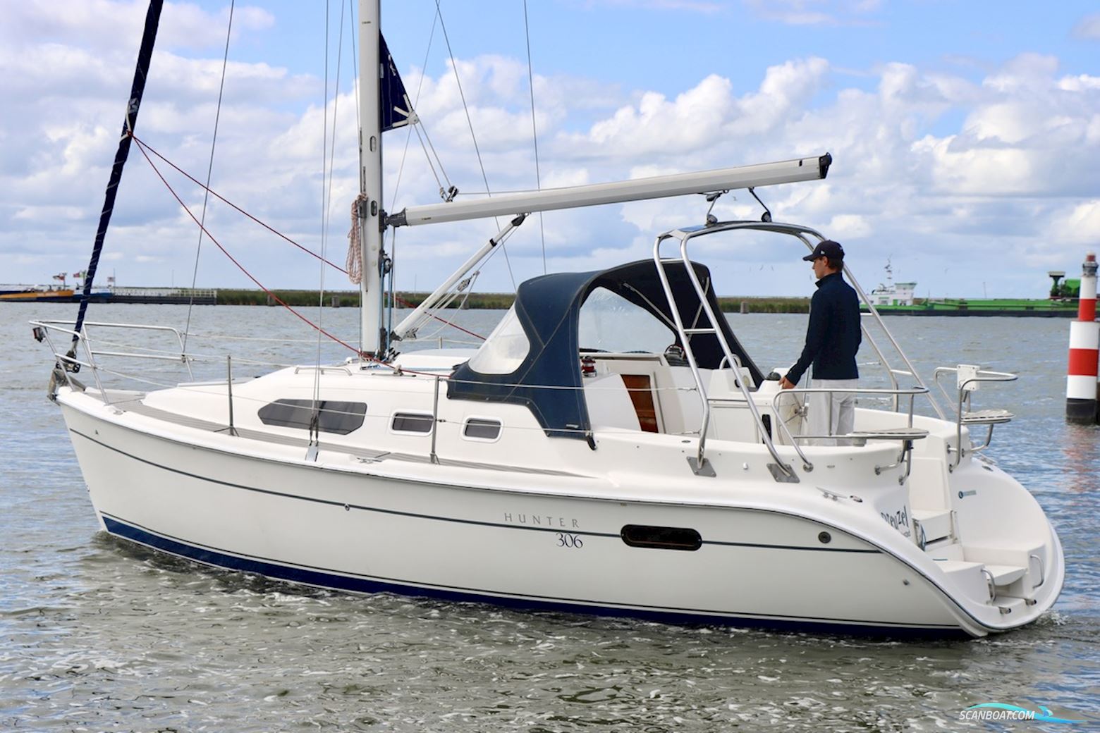 Hunter 306