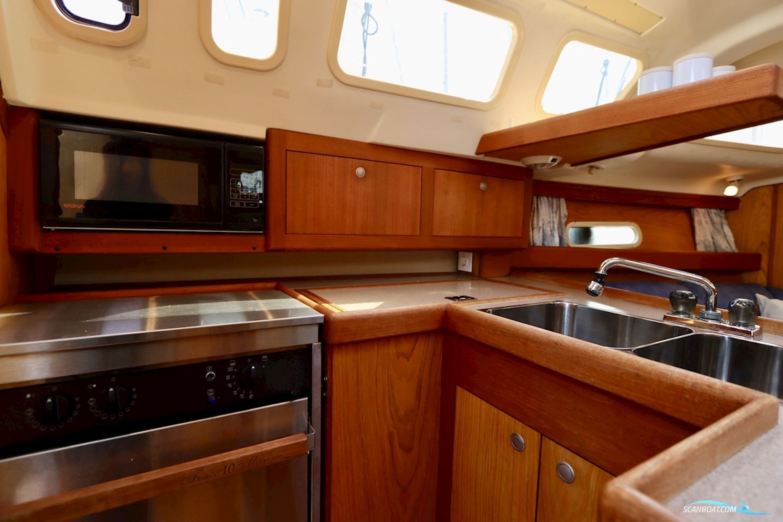 Hunter 340