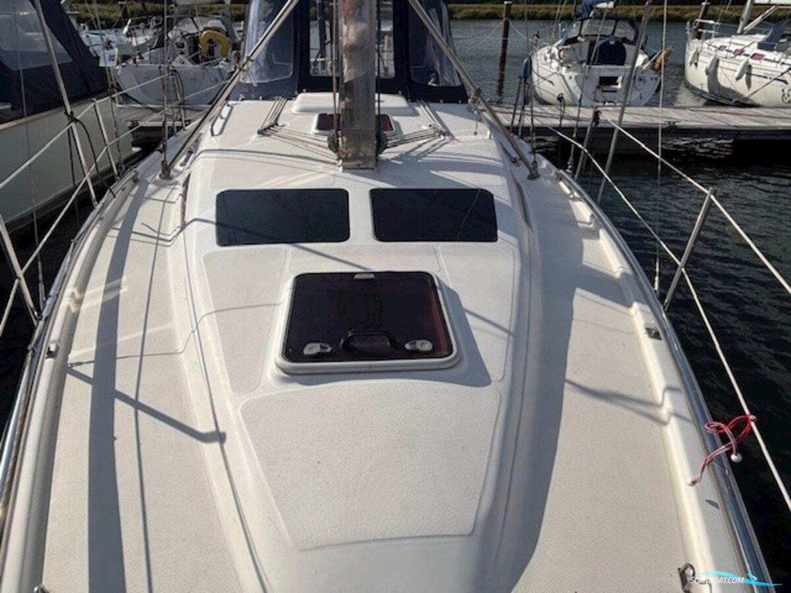 Hunter 36