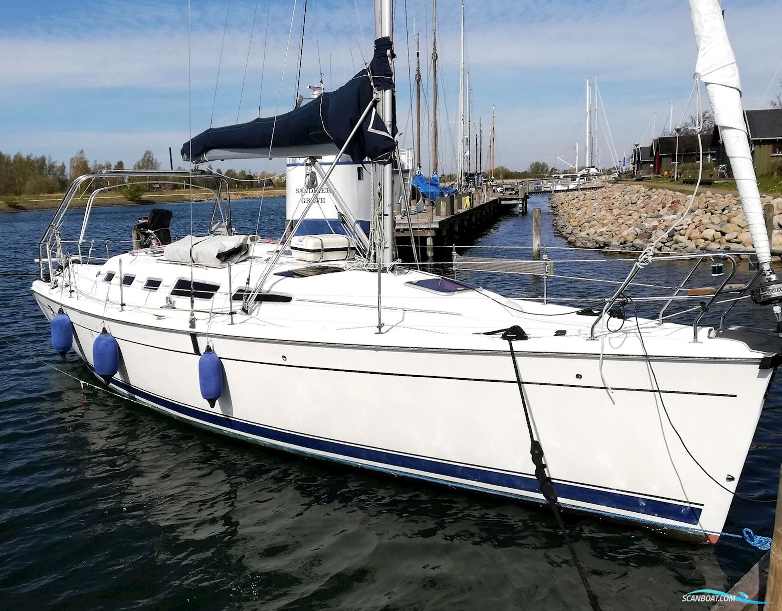 Hunter 38
