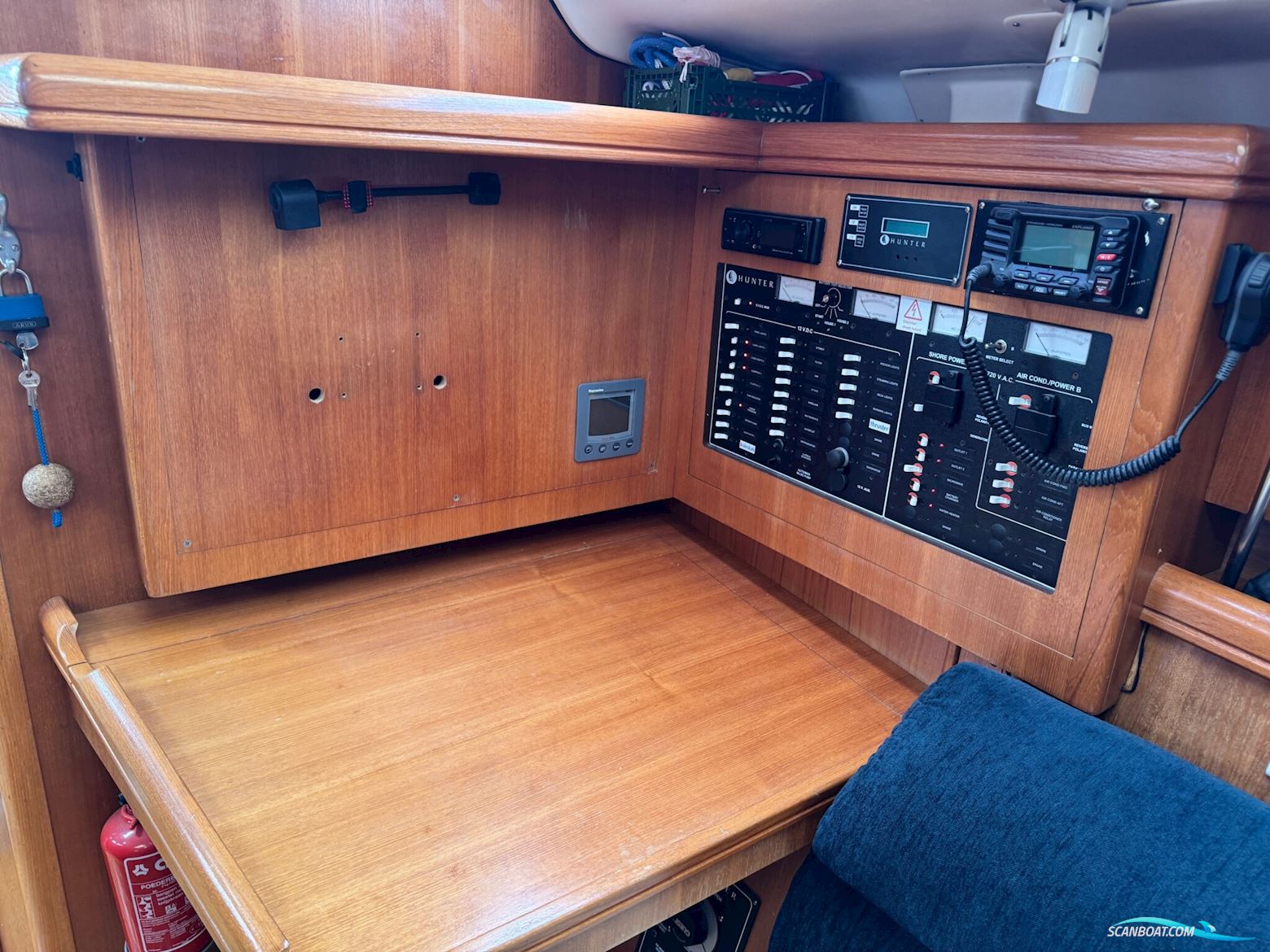 Hunter 386 “Legend”