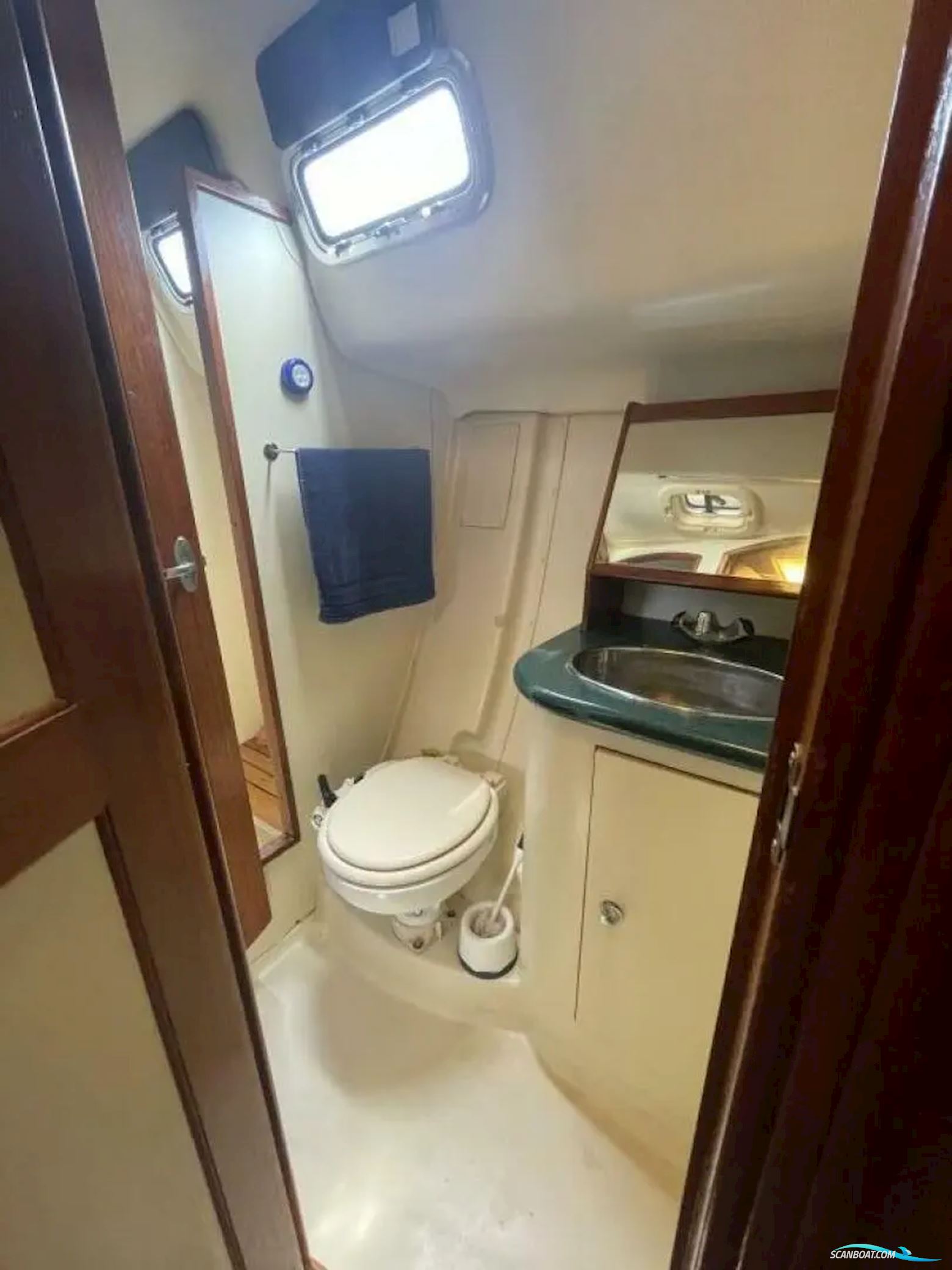 Hunter 44