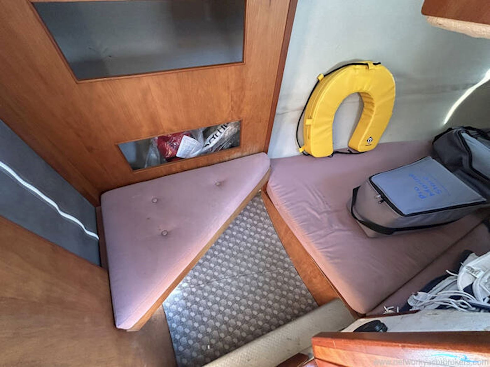 Hunter Horizon 32 Wheelhouse