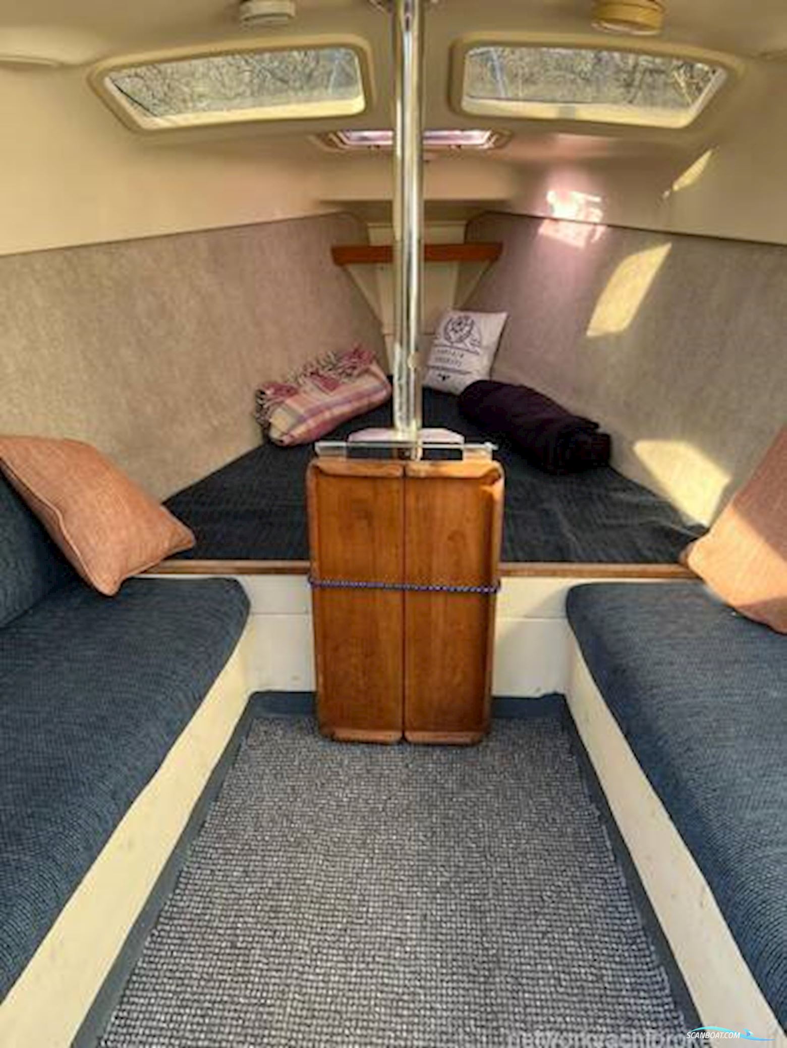 Hunter Legend 25 Trailer sailer