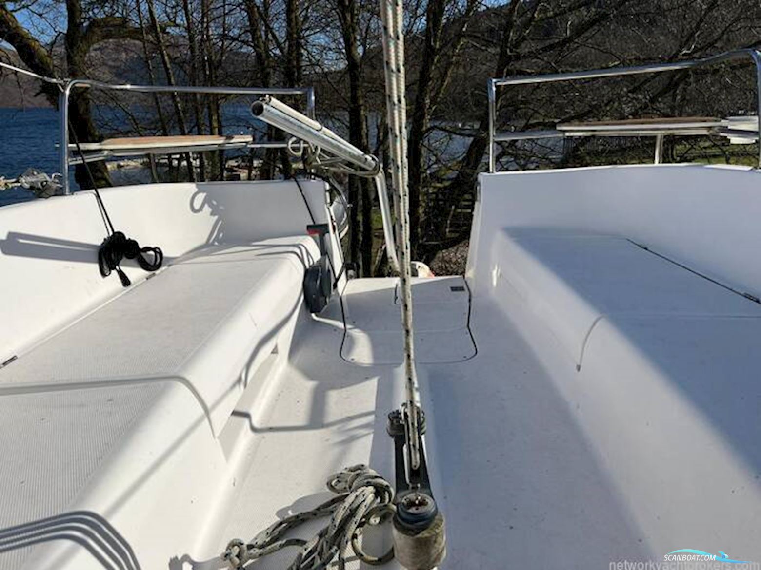 Hunter Legend 25 Trailer Sailer