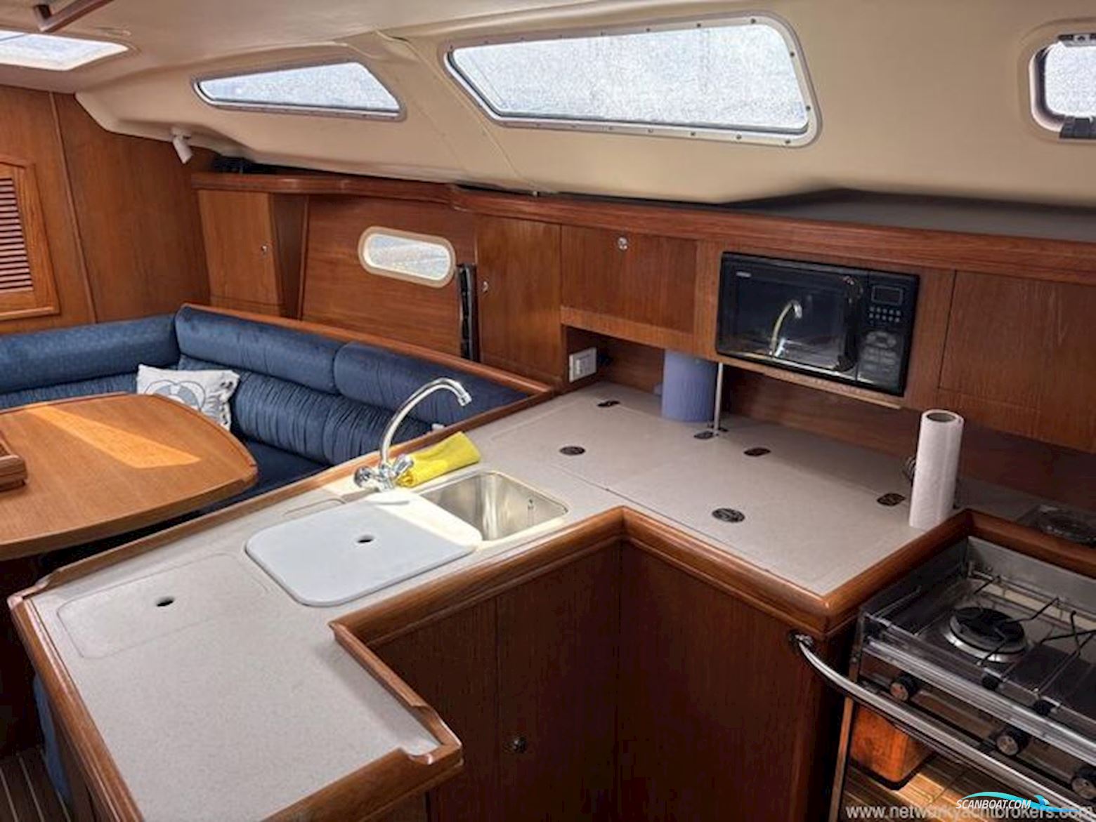 Hunter Legend 356   Bilge keel