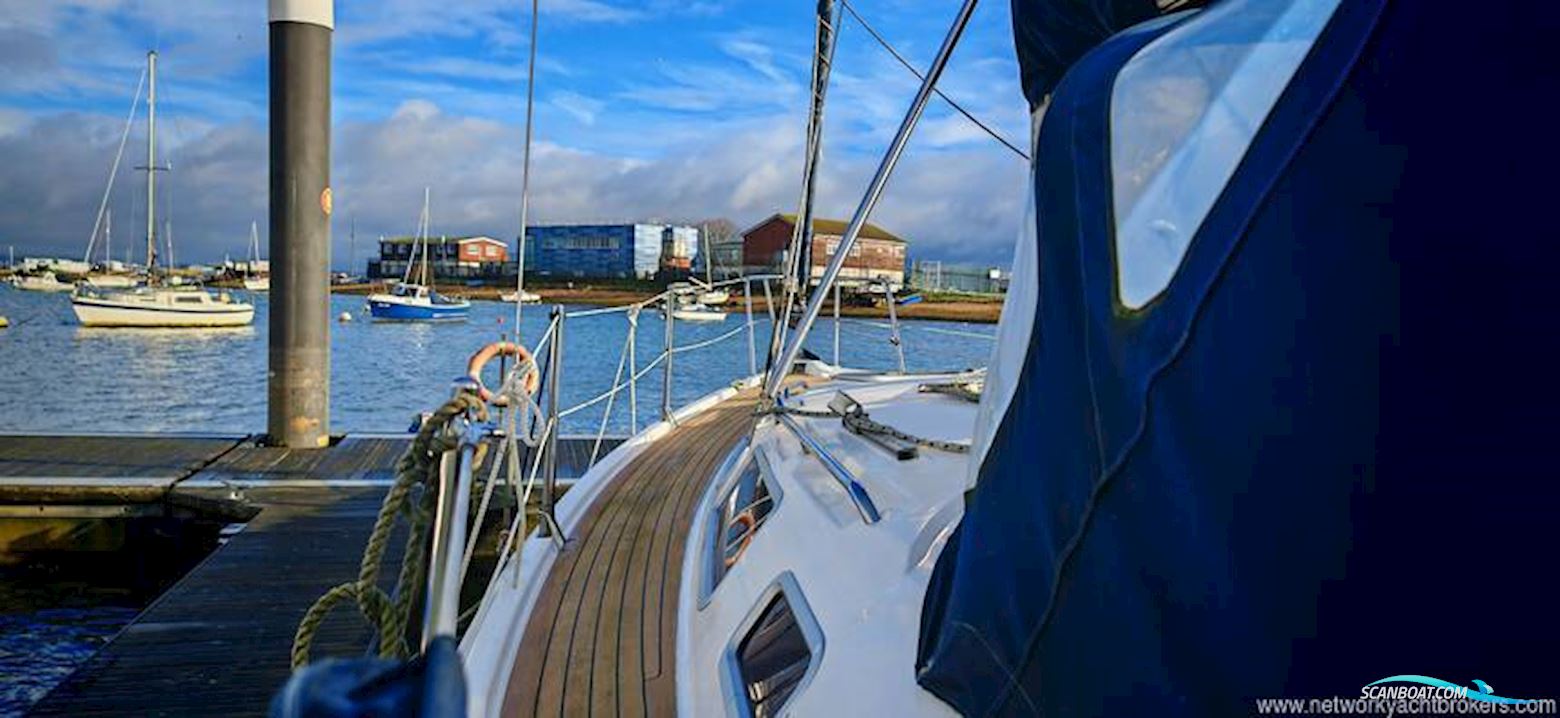 Hunter Legend 356   Bilge keel