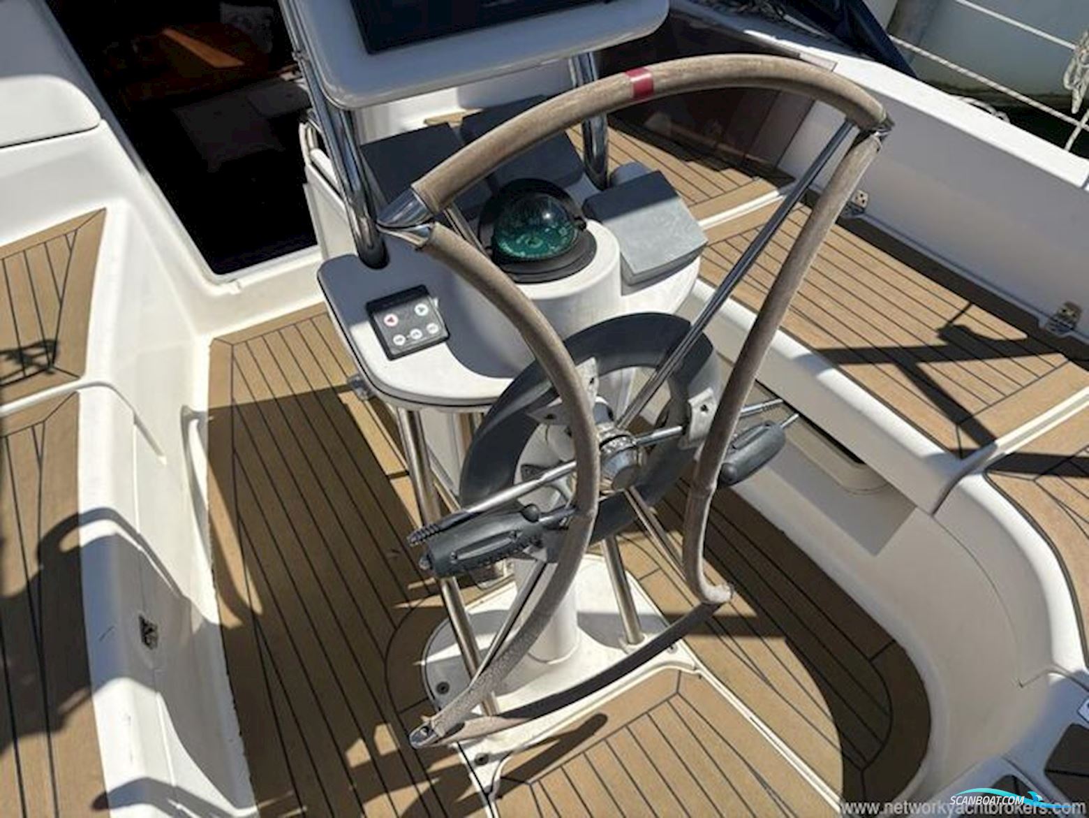 Hunter Legend 356   Bilge keel