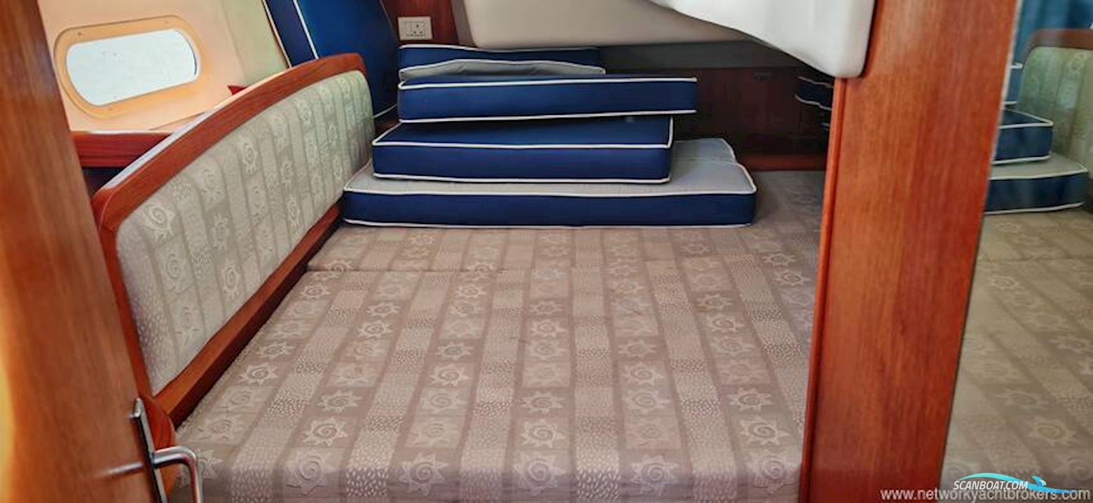 Hunter Legend 356 Bilge Keel