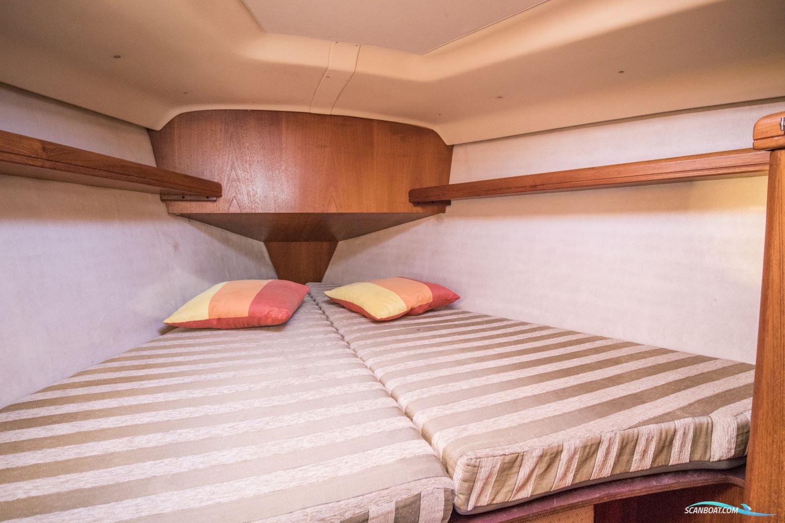Hunter Sun Legend 36