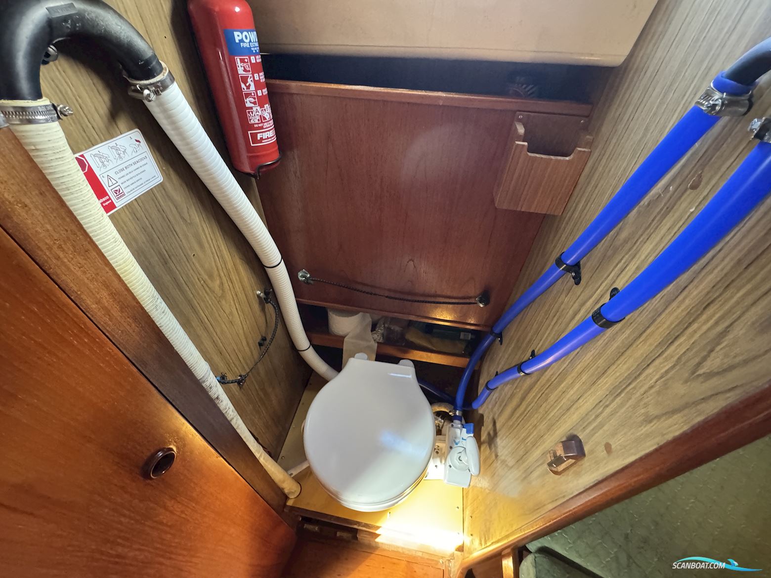Hustler 30