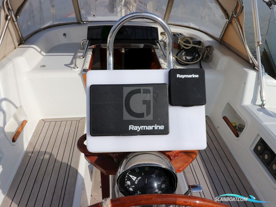 Hylas 54 RS