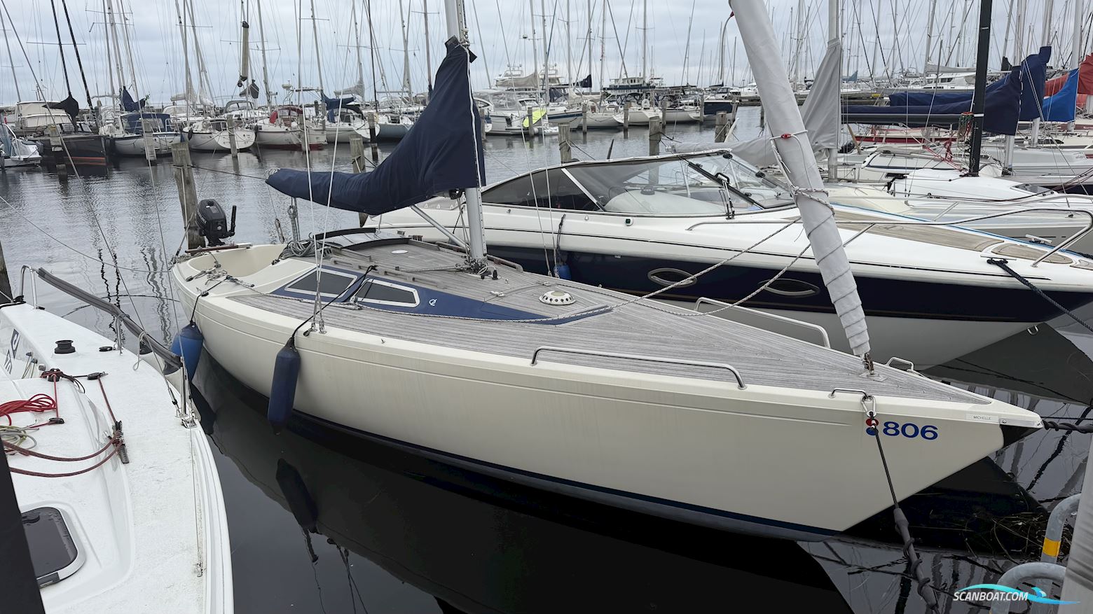 International 806 Sejlbåd 1982, Danmark