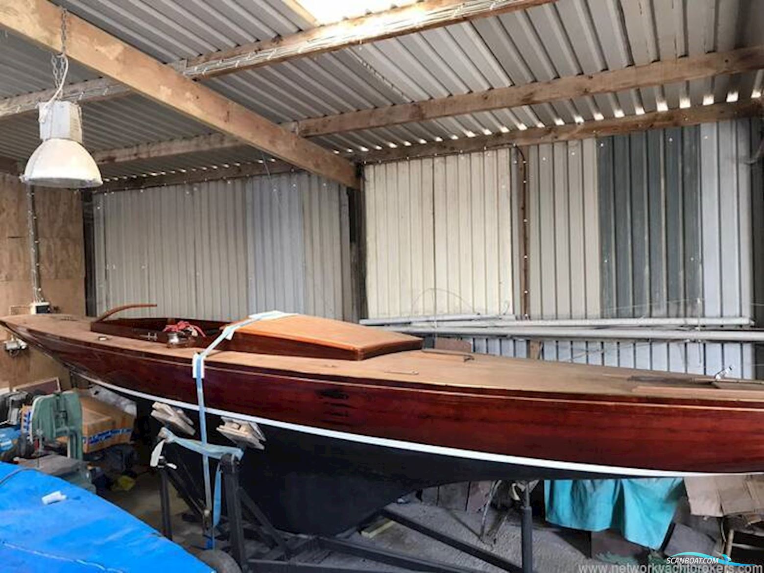 International Dragon 29