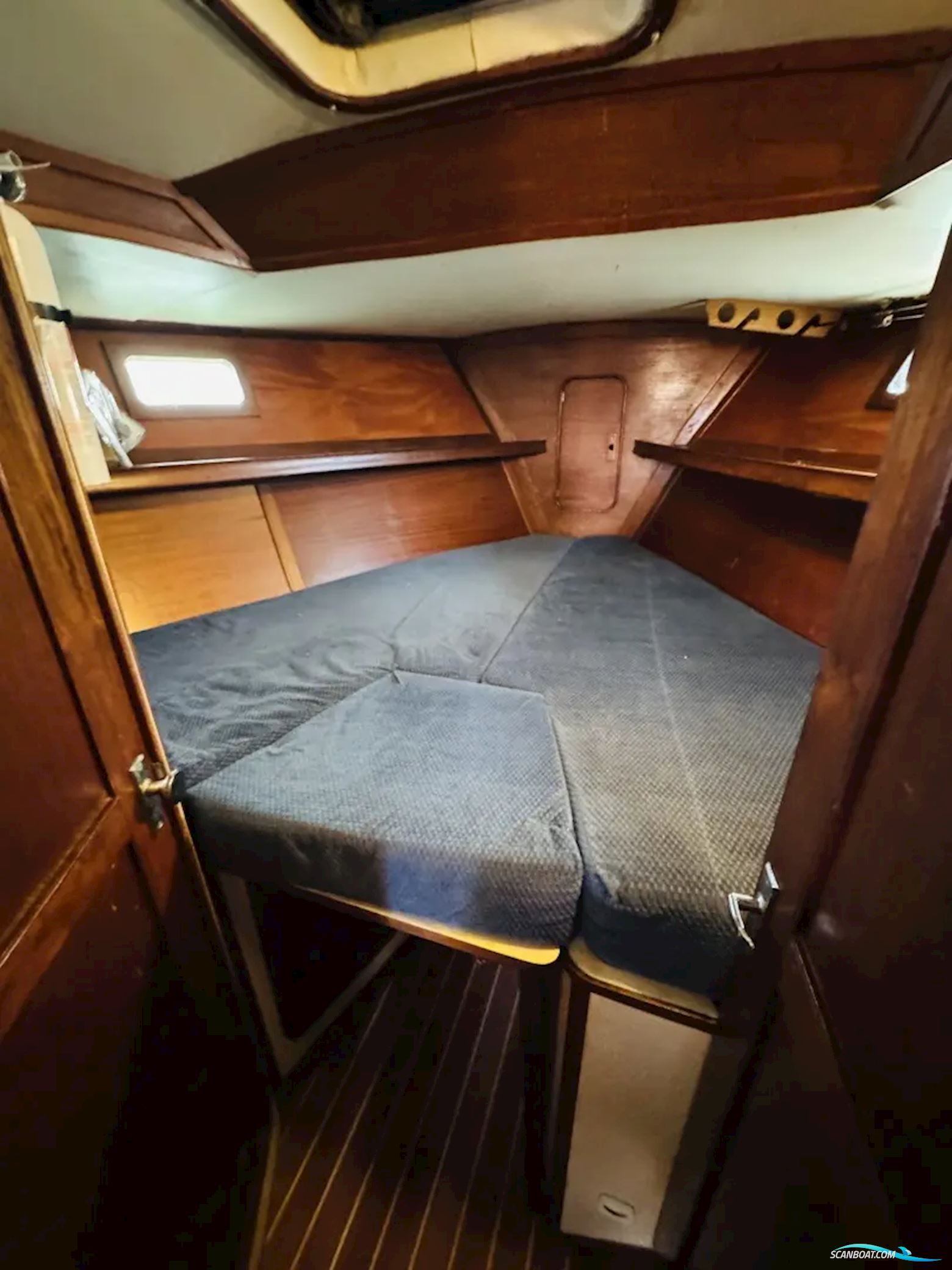 Irwin 41 Center Cockpit Ketch