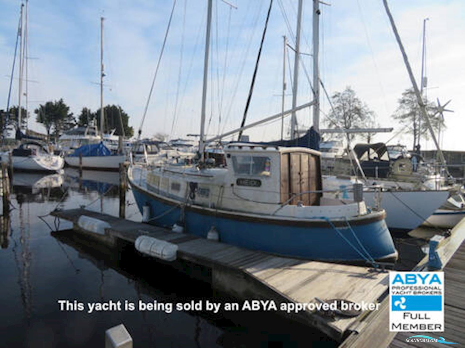 Island Plastics 24 Sejlbåd 1980, med Yanmar 2QM15 motor, England
