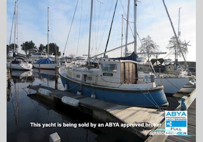 Island Plastics 24 Sejlbåd 1980, med Yanmar 2QM15 motor, England