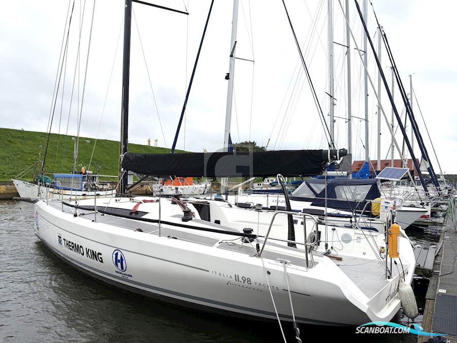Italia Yachts 11.98 Fuoriserie