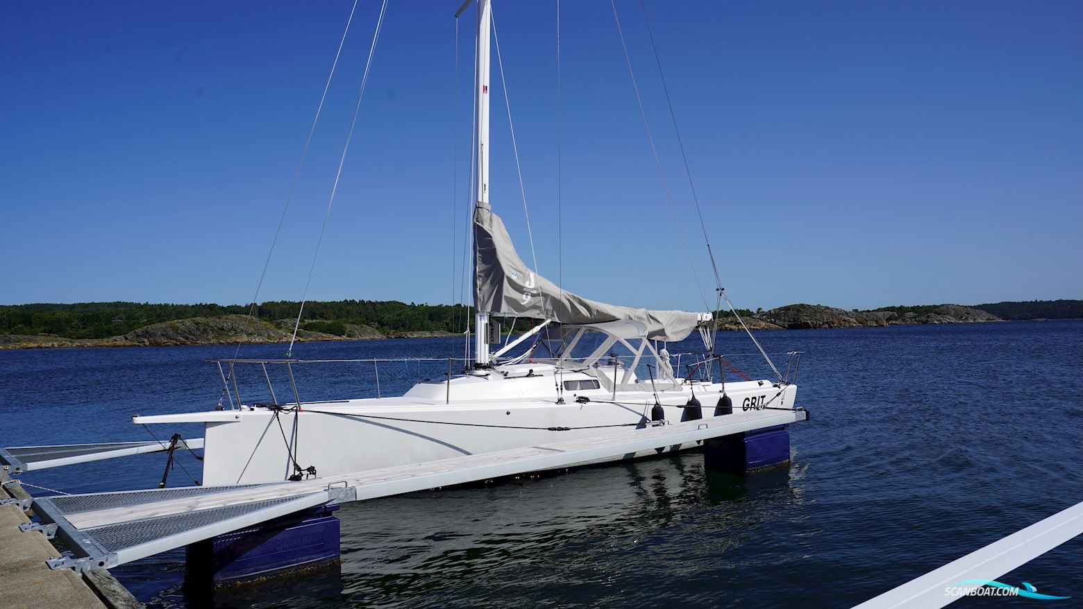 J Boats J 9