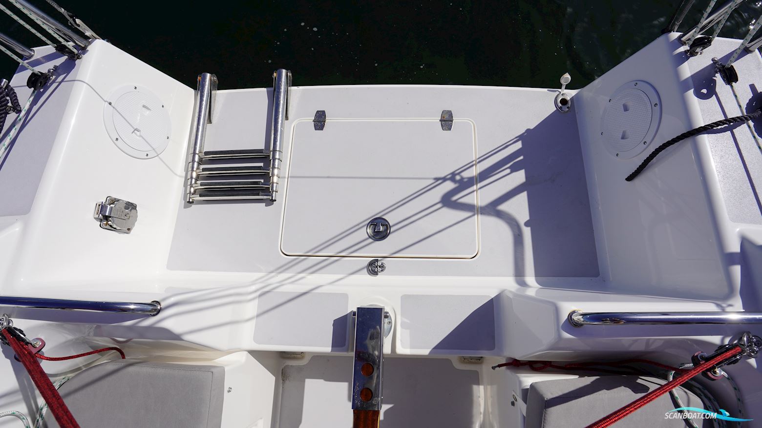 J Boats J 9