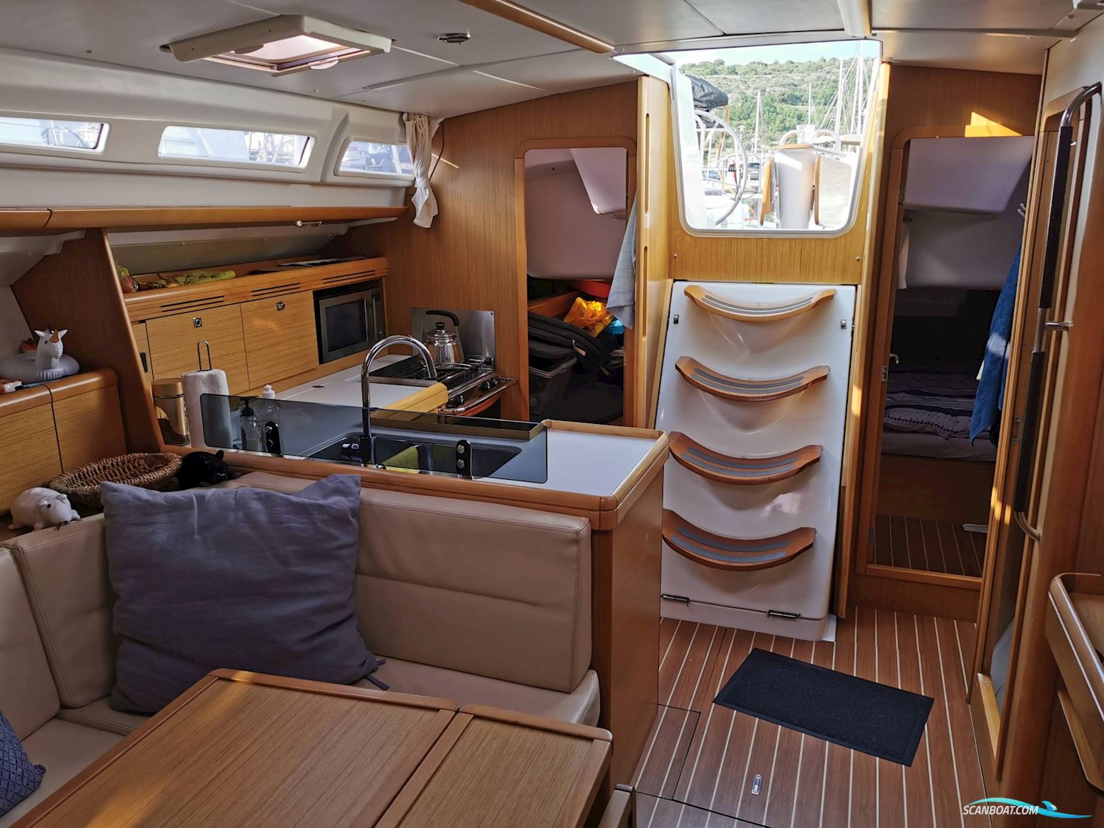 Jeanneau 42i