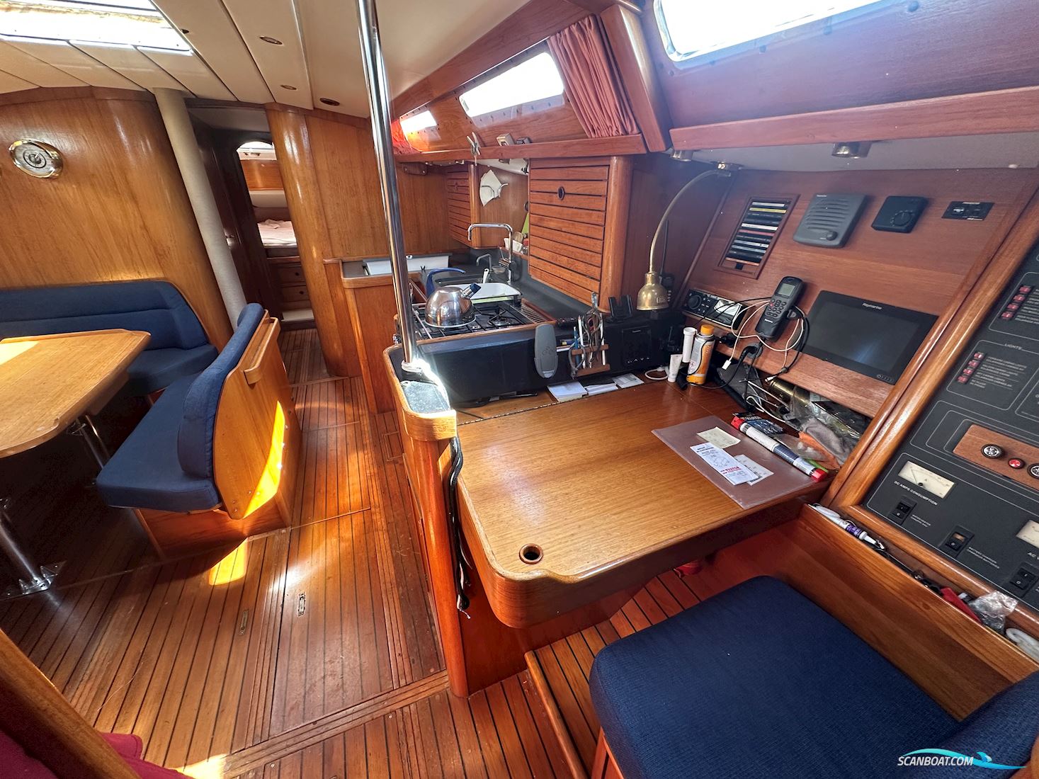 Jeanneau 44 Sun Magic
