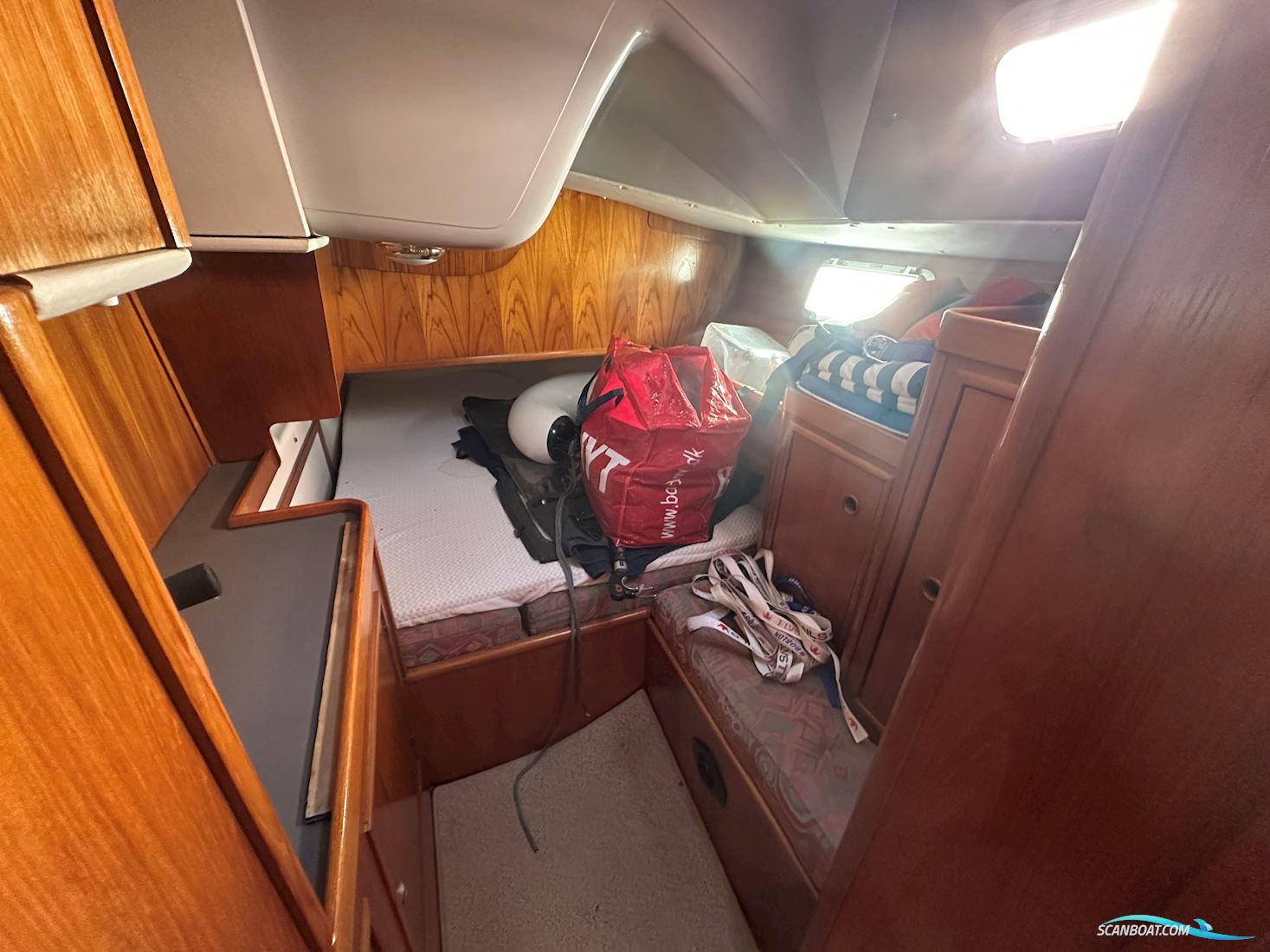 Jeanneau 44 Sun Magic